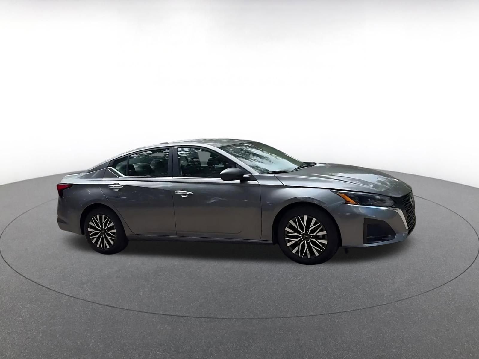 Thumbnail: 2024 Nissan Altima - 2