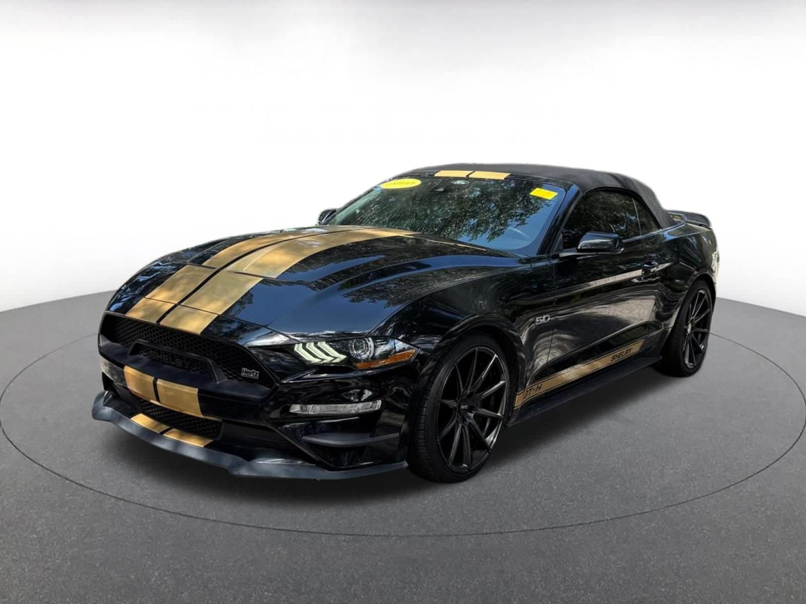 Thumbnail: 2022 Ford Mustang - 3