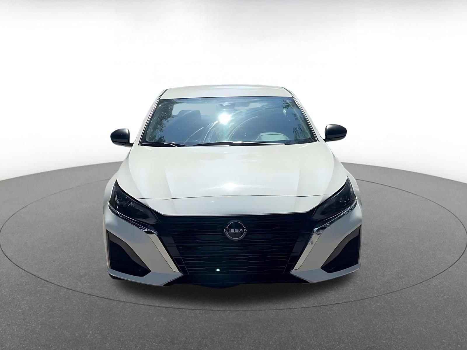 Thumbnail: 2025 Nissan Altima - 4