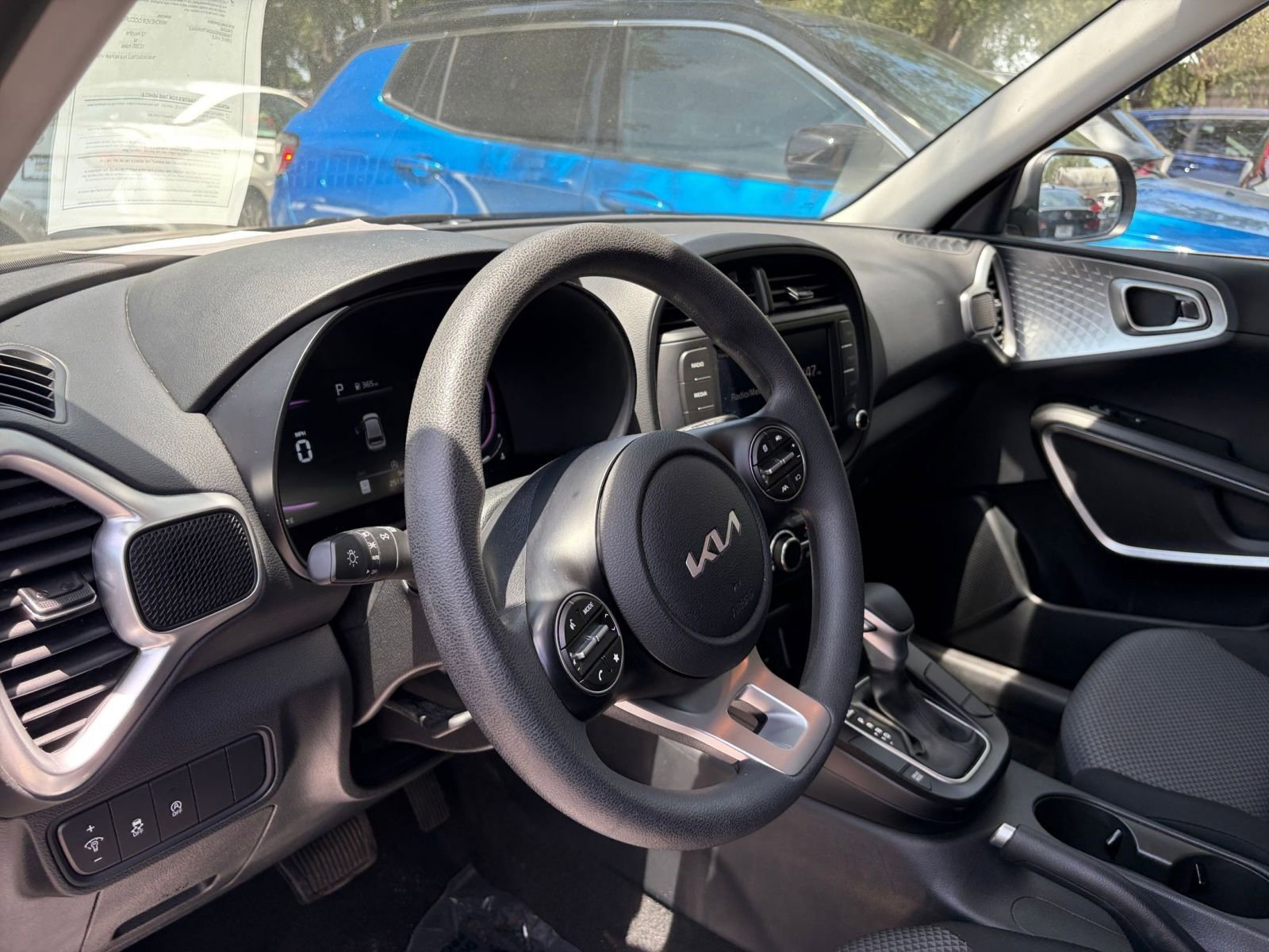 Thumbnail: 2025 Kia Soul - 32