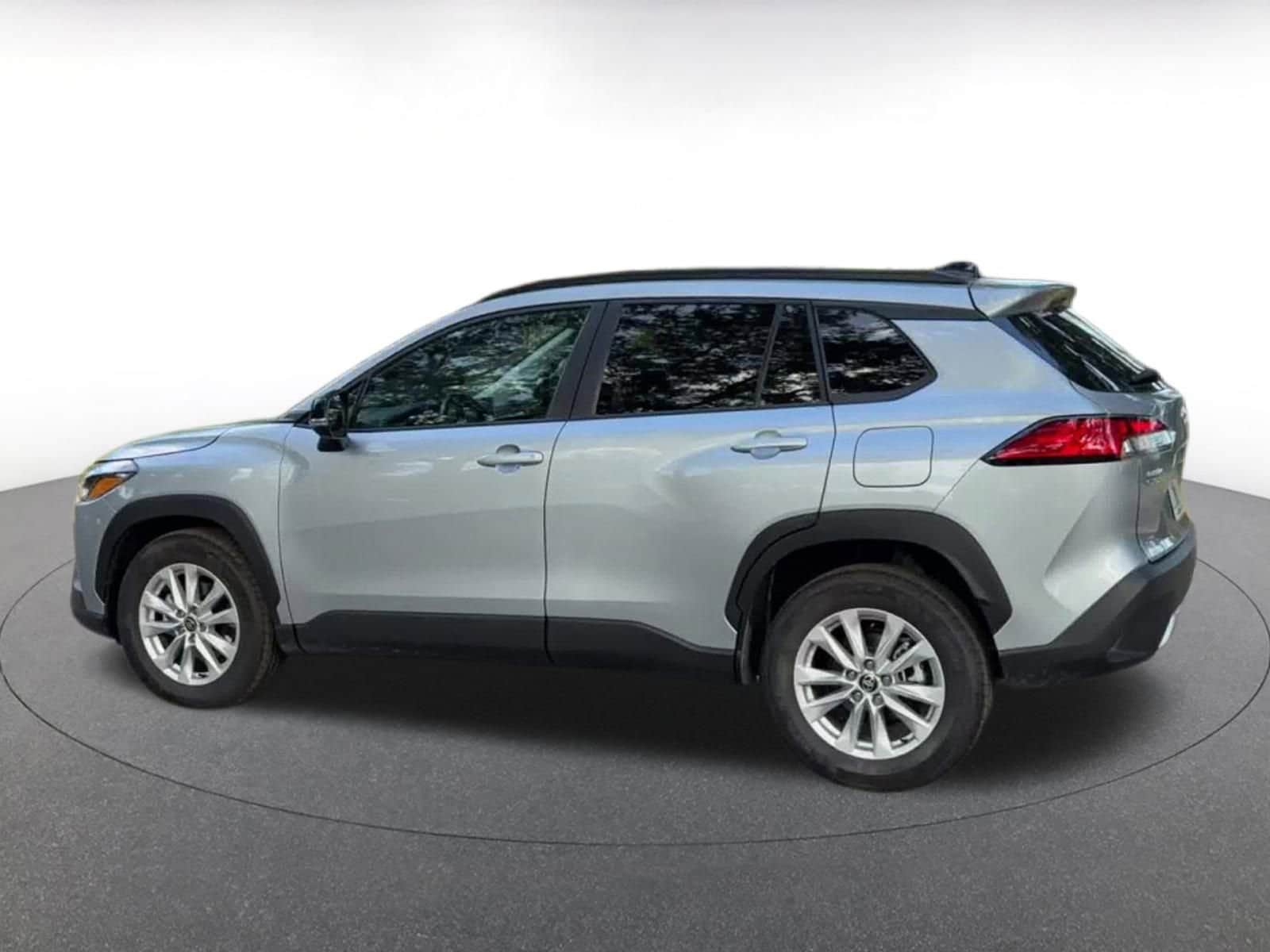 Thumbnail: 2025 Toyota Corolla Cross - 10