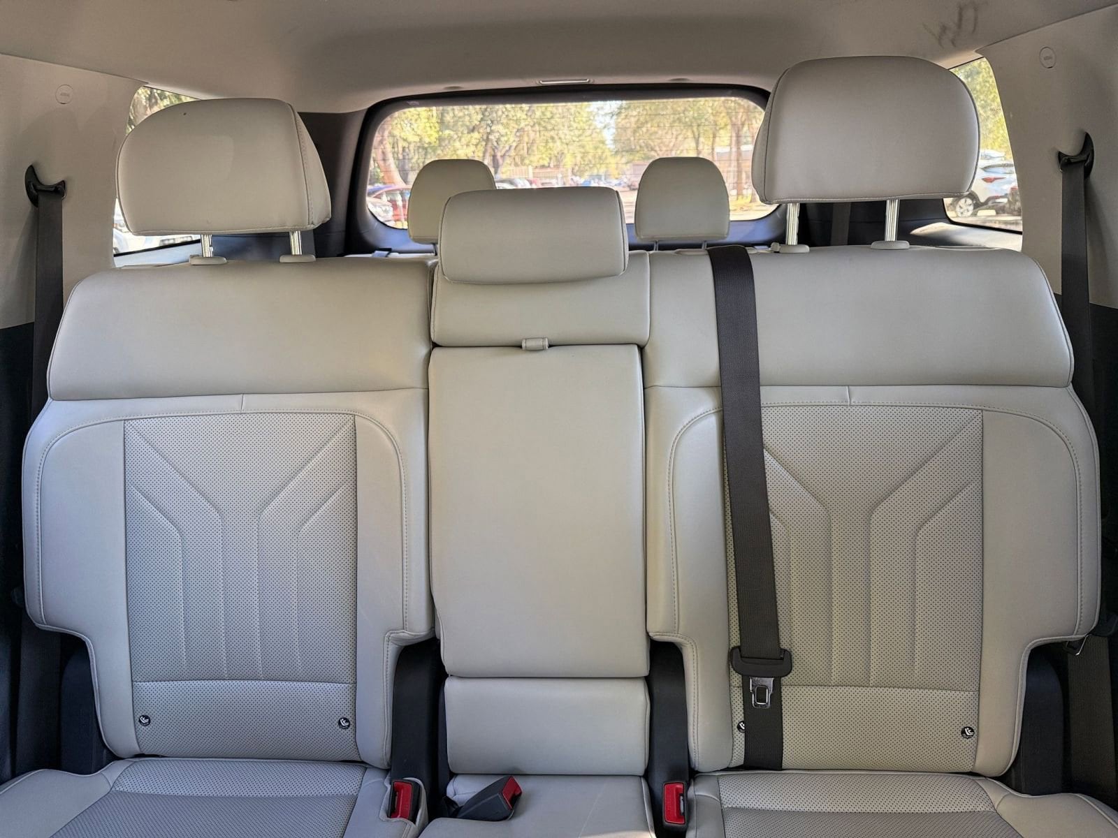 Thumbnail: 2025 Hyundai Santa Fe - 32