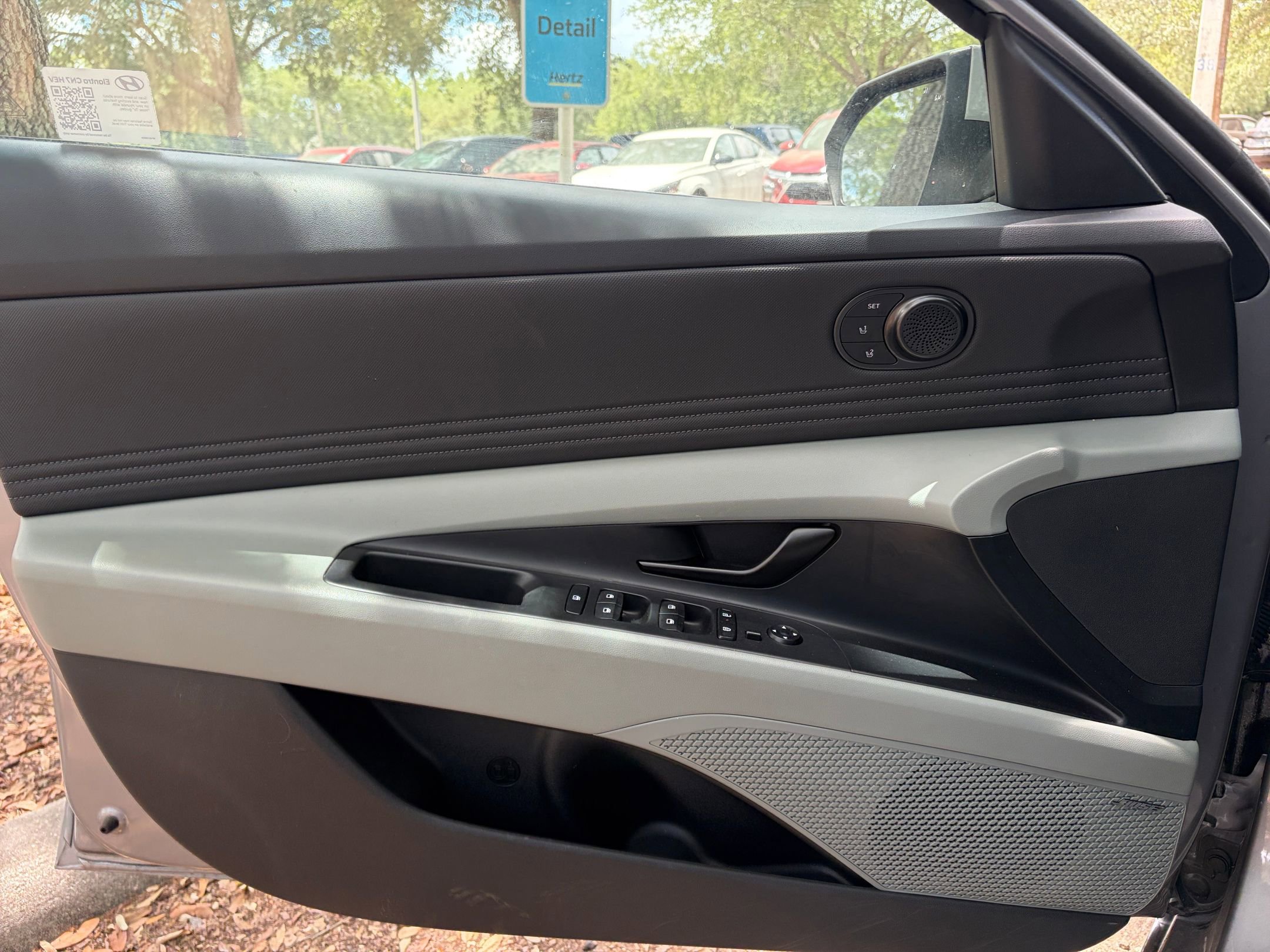 Thumbnail: 2025 Hyundai Elantra - 18