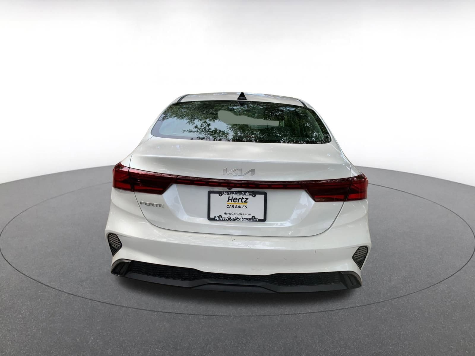 Thumbnail: 2024 Kia Forte - 6