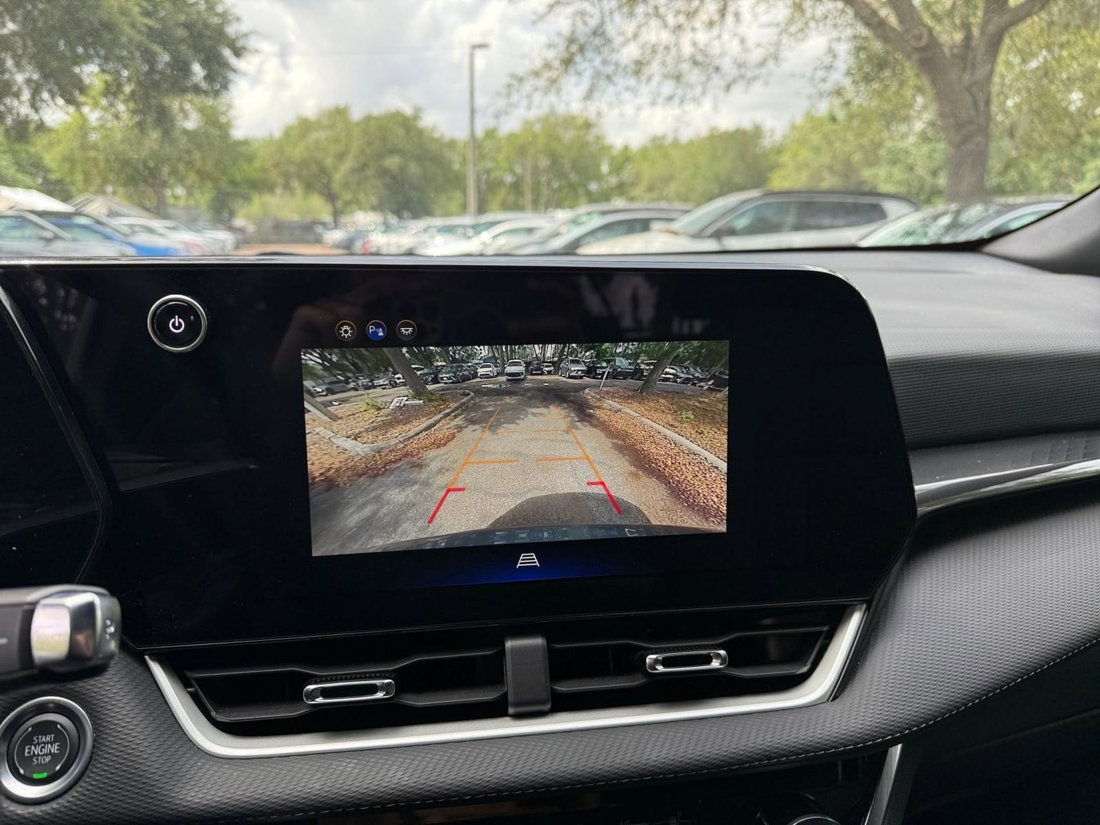 Thumbnail: 2025 Chevrolet Equinox - 17