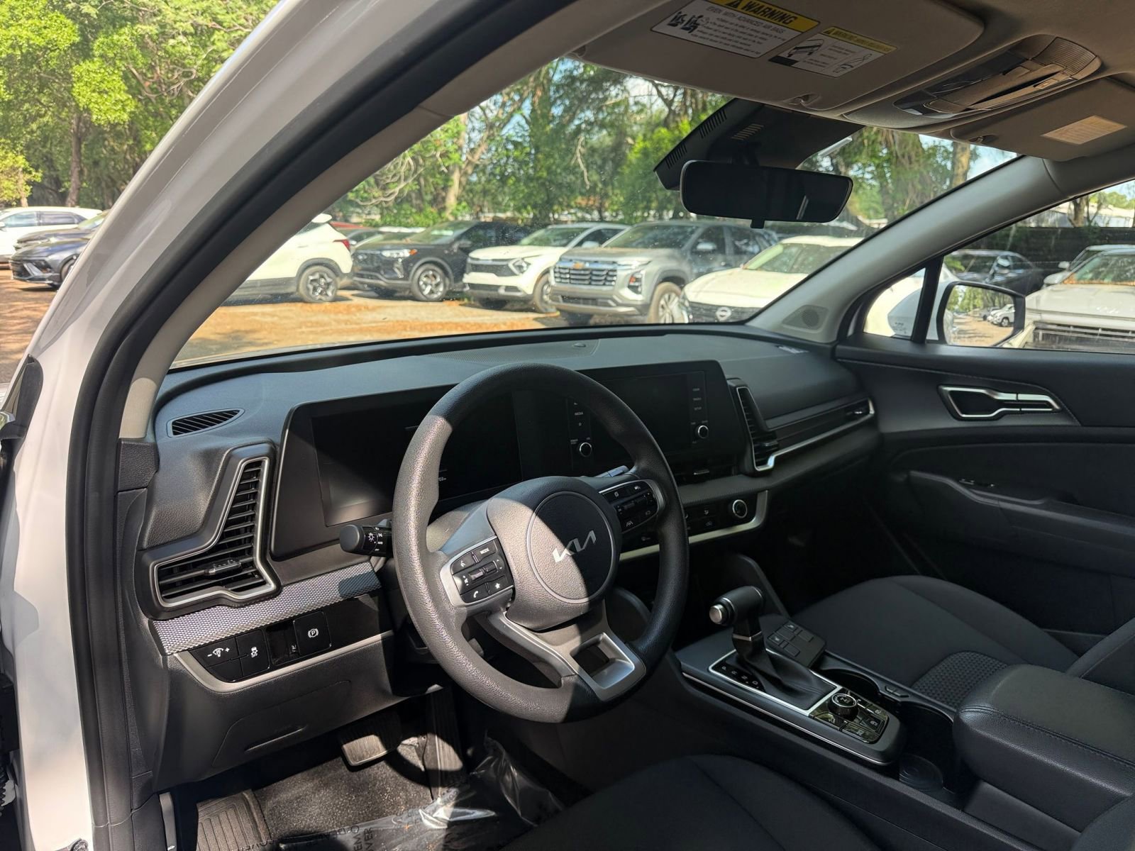 Thumbnail: 2025 Kia Sportage - 32
