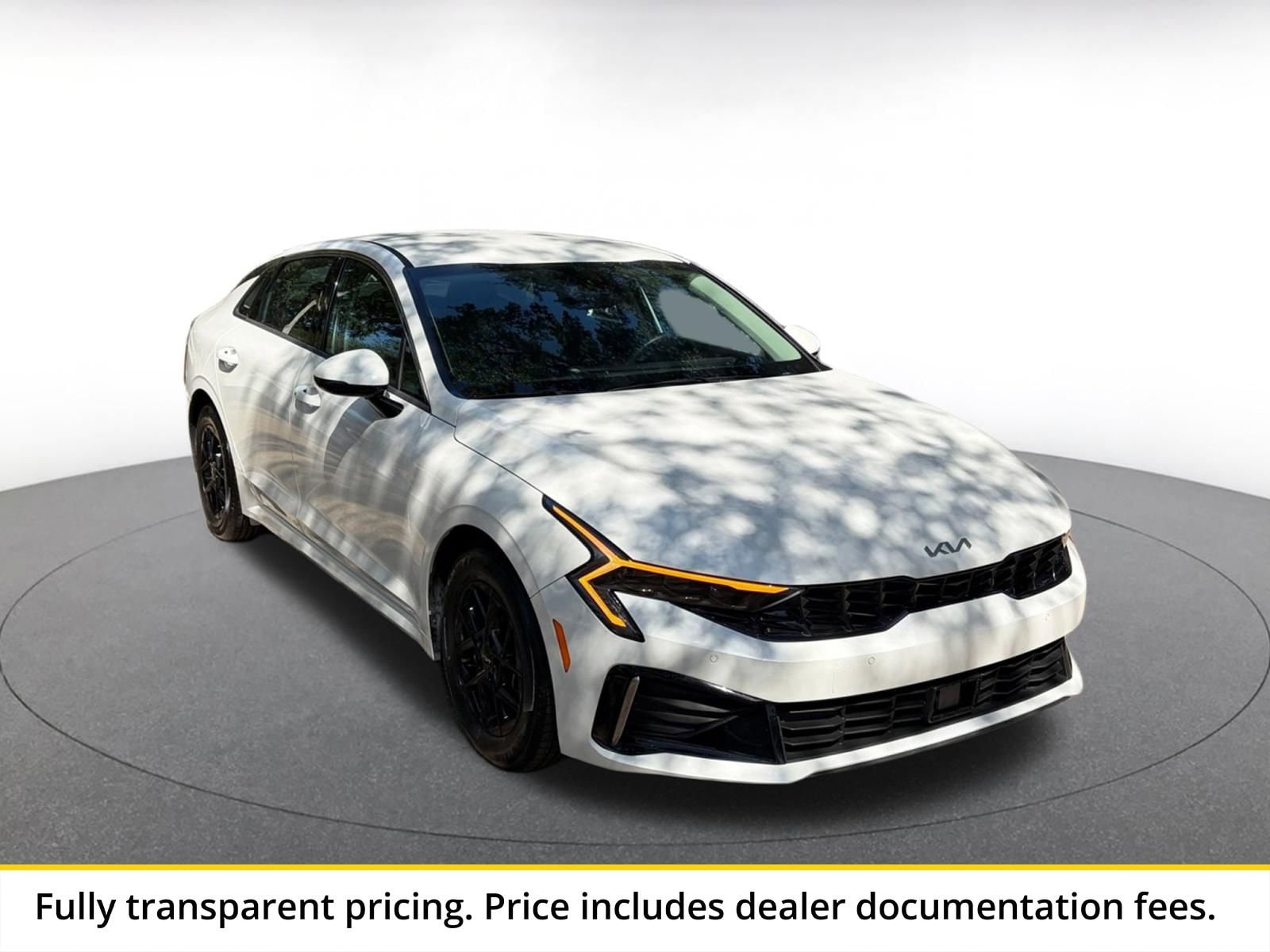 Thumbnail: 2025 Kia K5 - 1