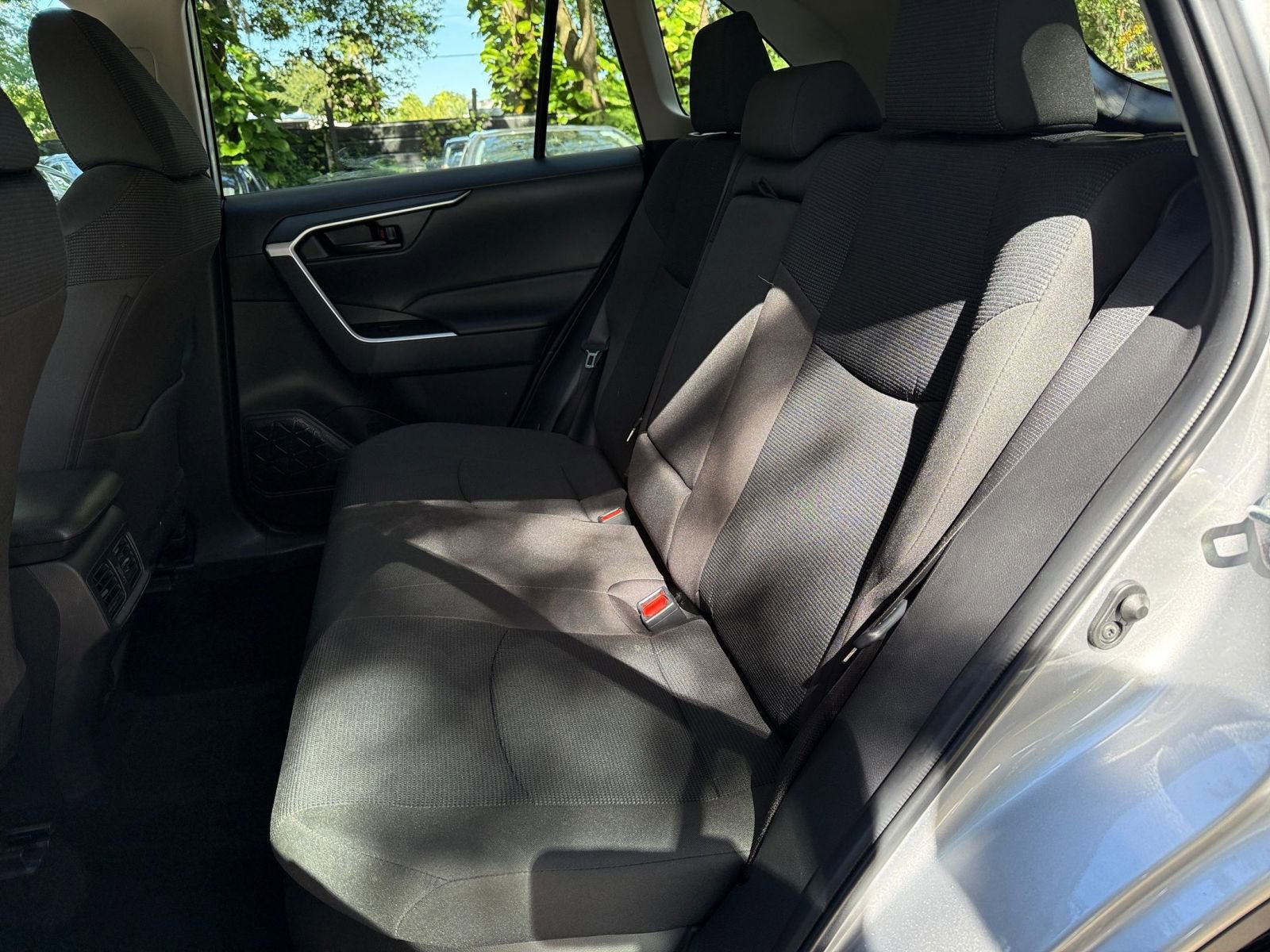 Thumbnail: 2025 Toyota RAV4 - 33