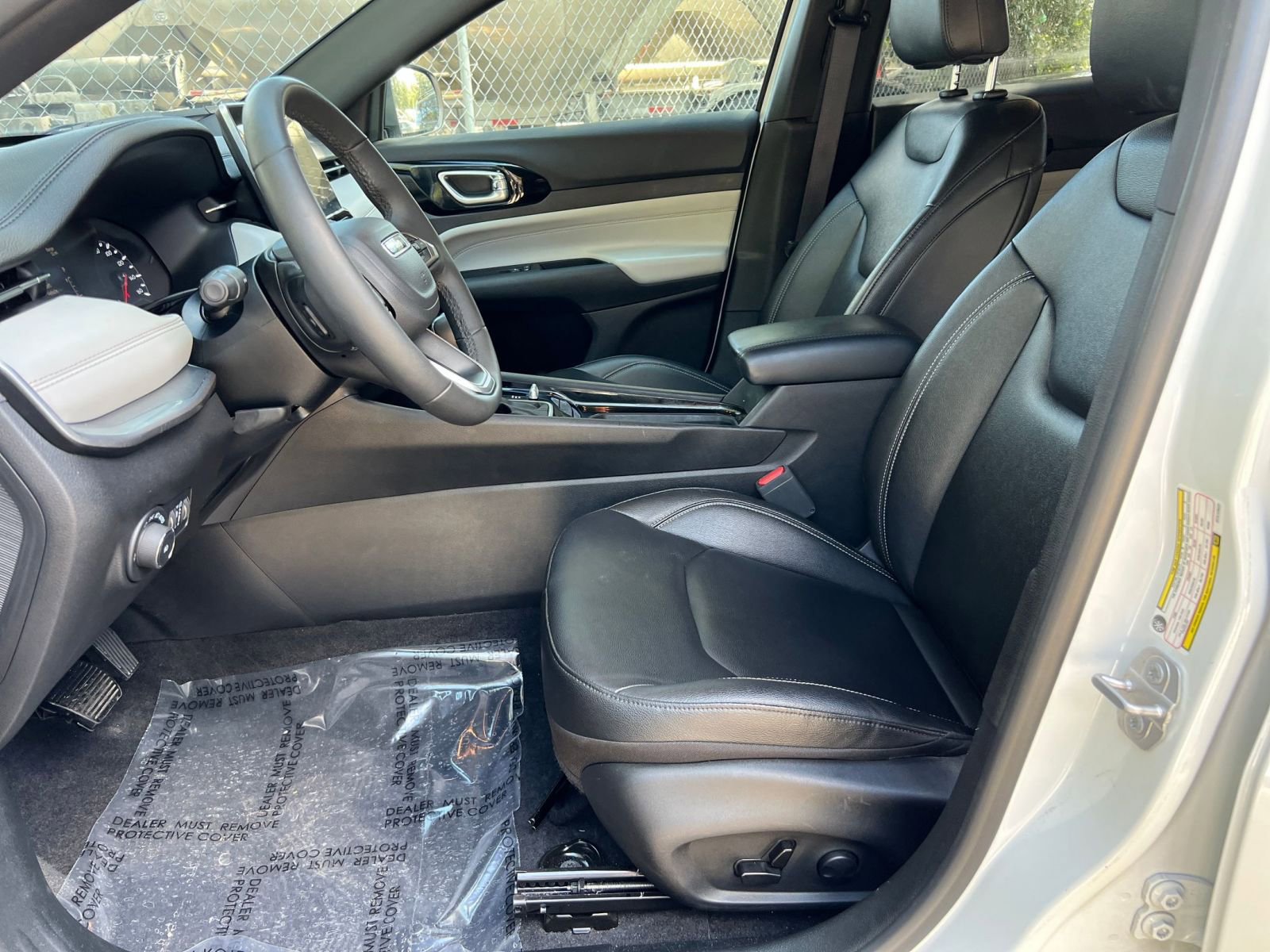 Thumbnail: 2025 Jeep Compass - 21