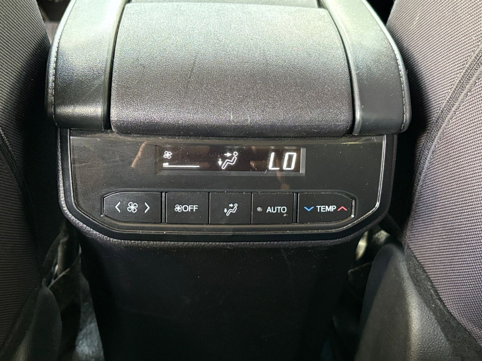 Thumbnail: 2025 Toyota Highlander - 24