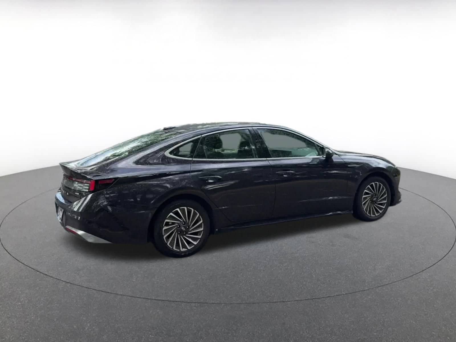 Thumbnail: 2024 Hyundai Sonata - 15