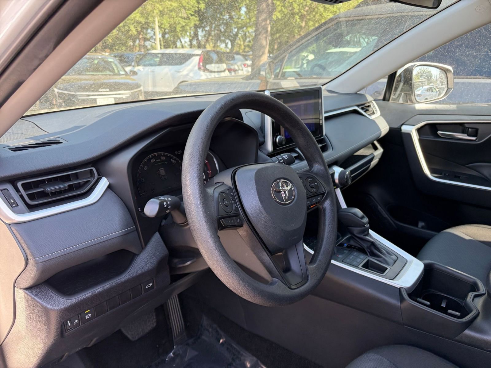 Thumbnail: 2025 Toyota RAV4 - 35