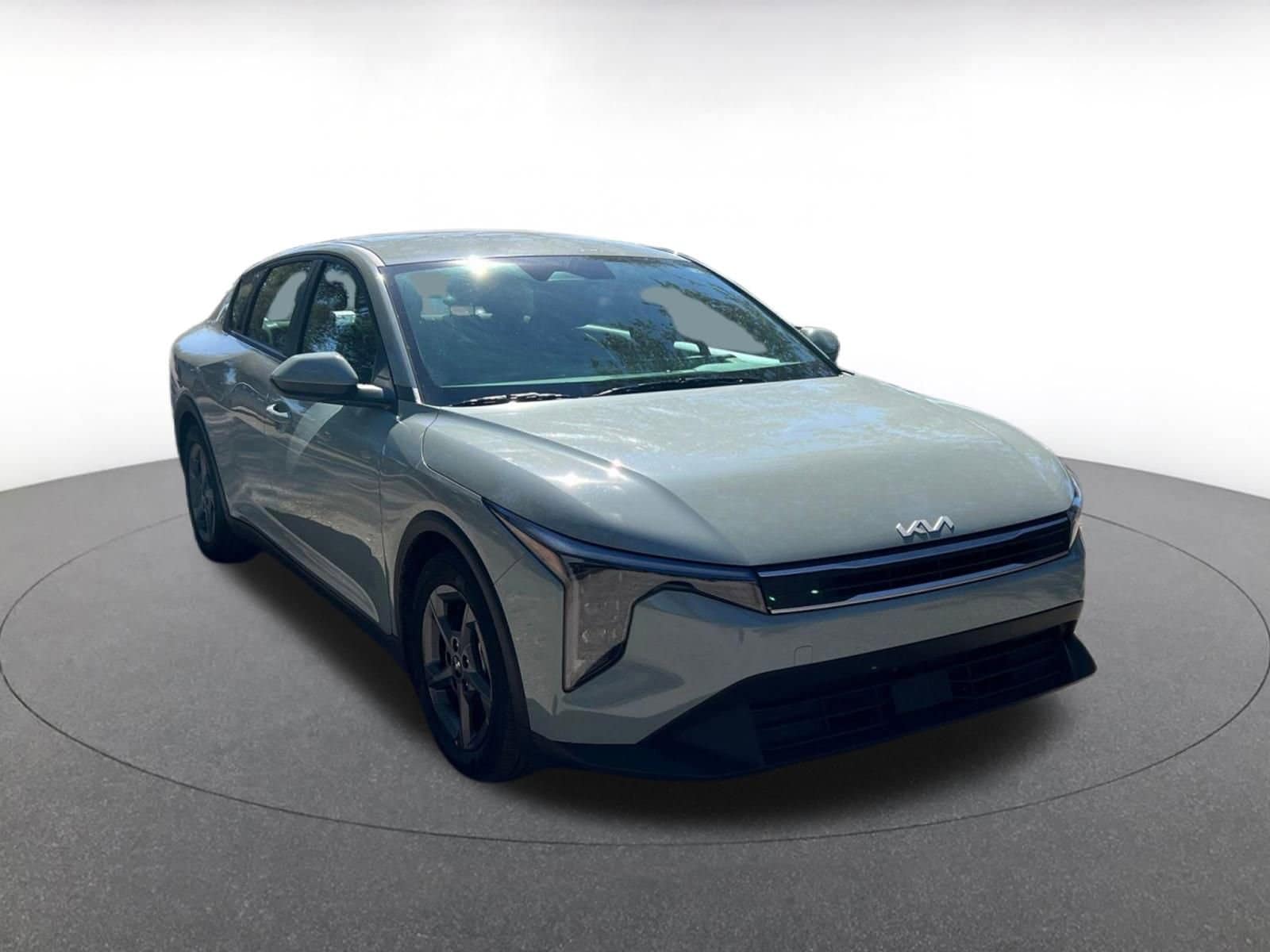 Thumbnail: 2025 Kia K4 - 1