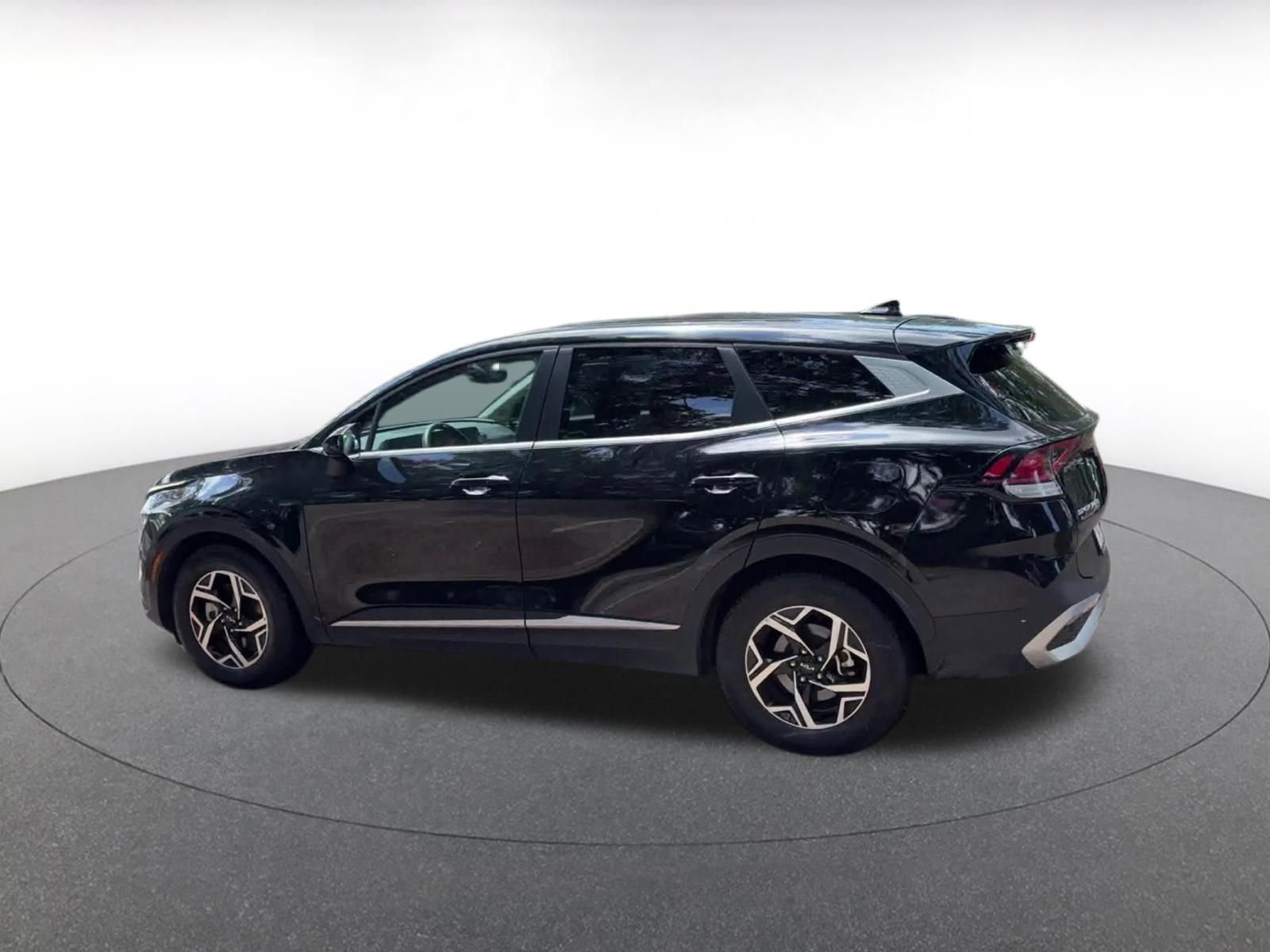 Thumbnail: 2025 Kia Sportage - 10