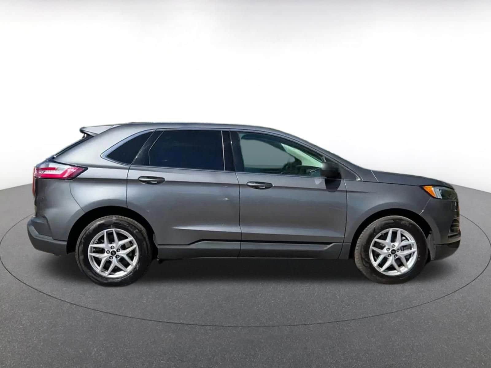 Thumbnail: 2024 Ford Edge - 16