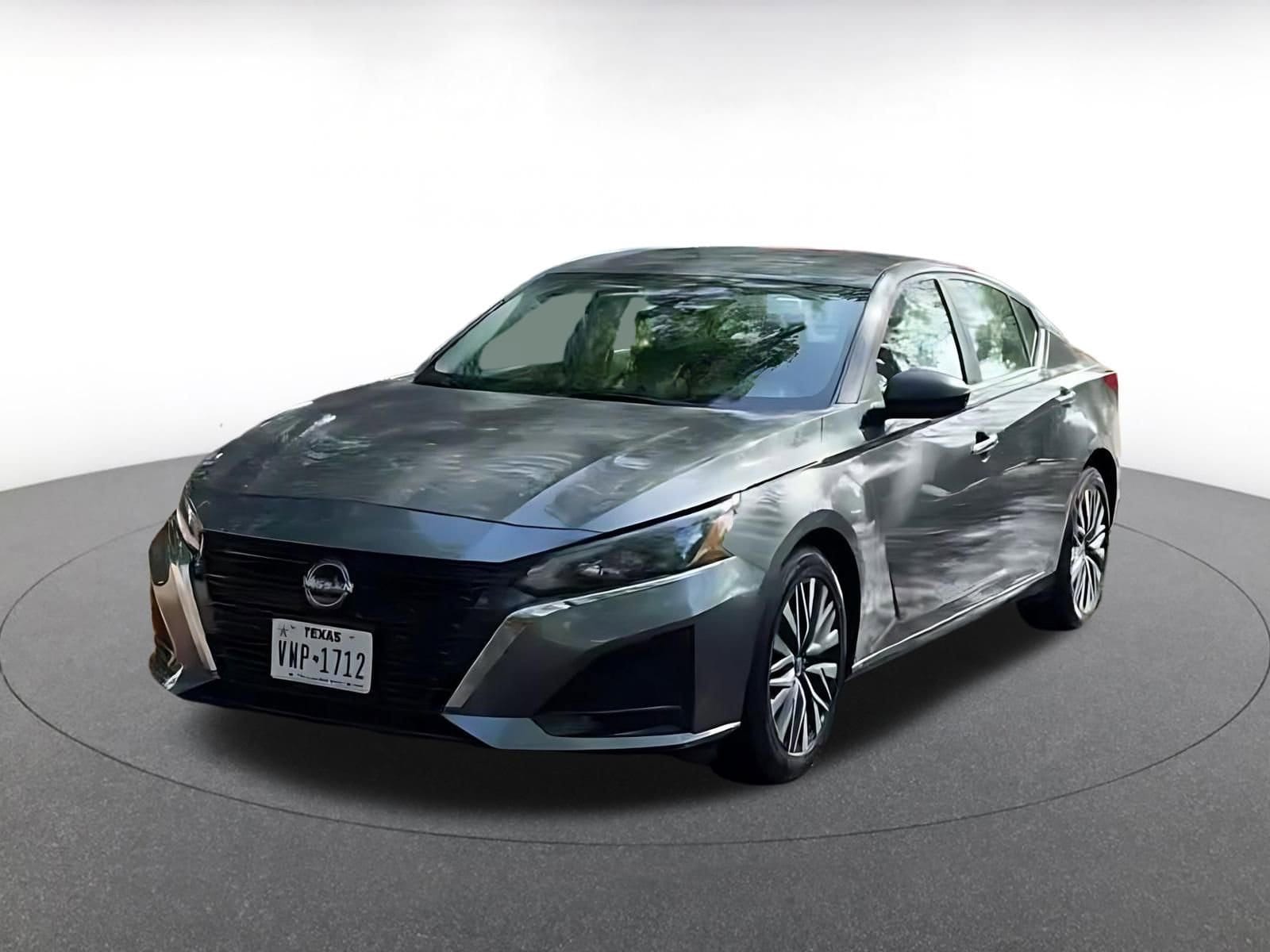 Thumbnail: 2025 Nissan Altima - 12