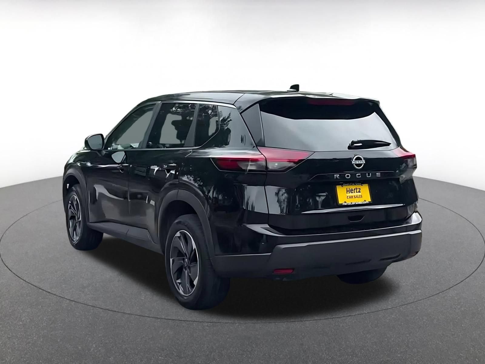 Thumbnail: 2025 Nissan Rogue - 10