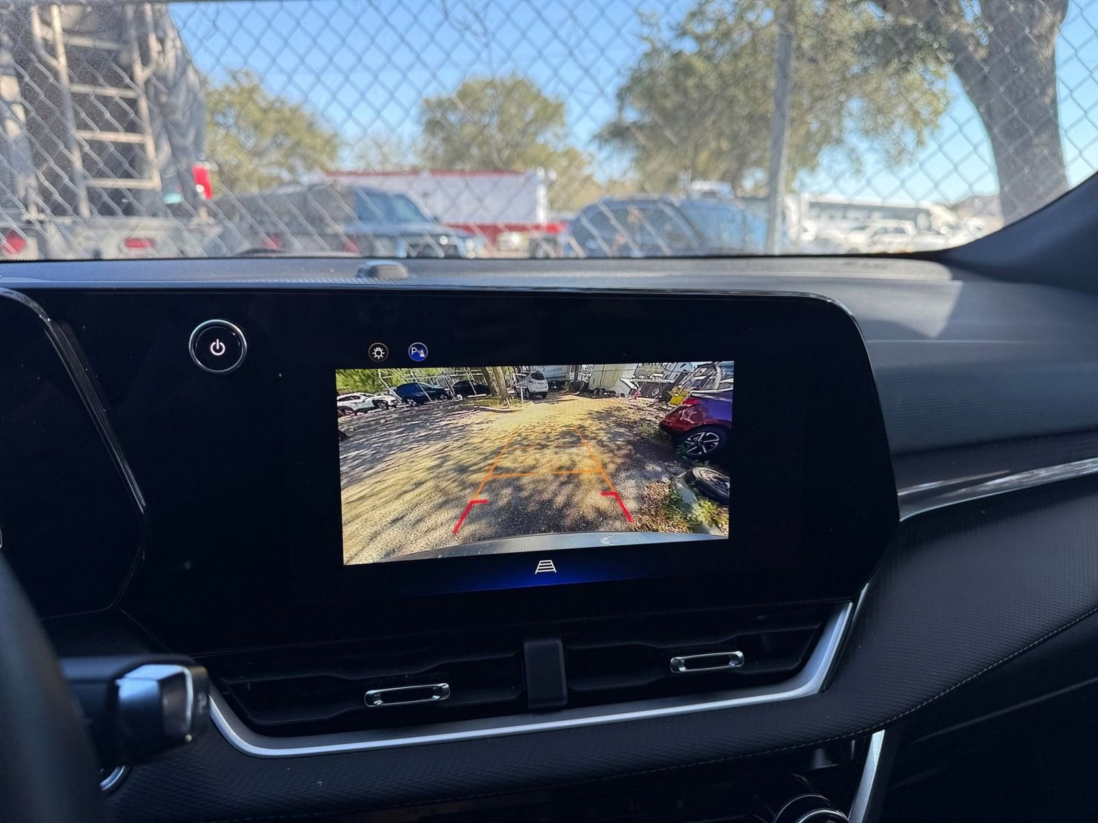 Thumbnail: 2025 Chevrolet Equinox - 17