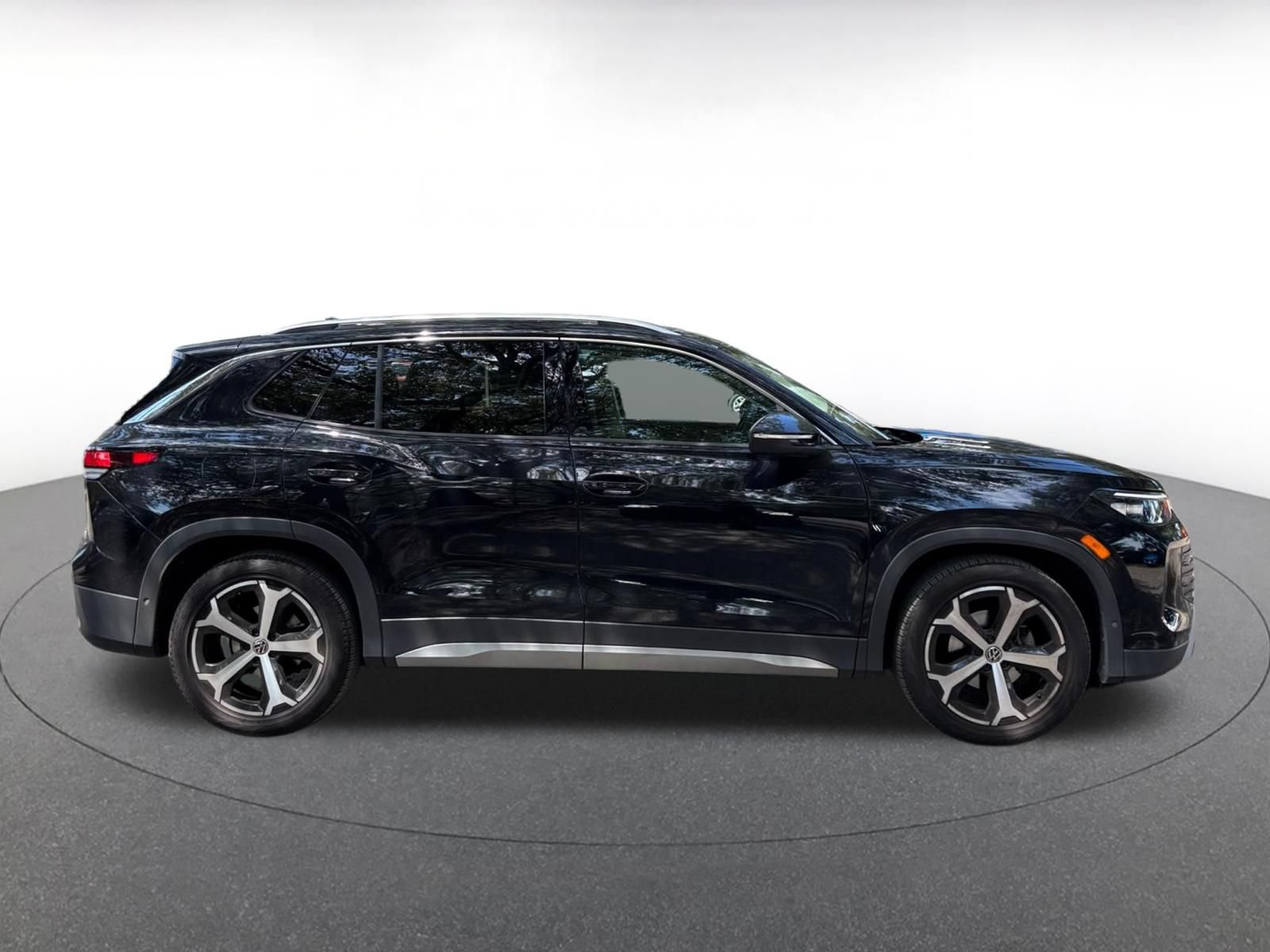 Thumbnail: 2026 Volkswagen Tiguan - 11