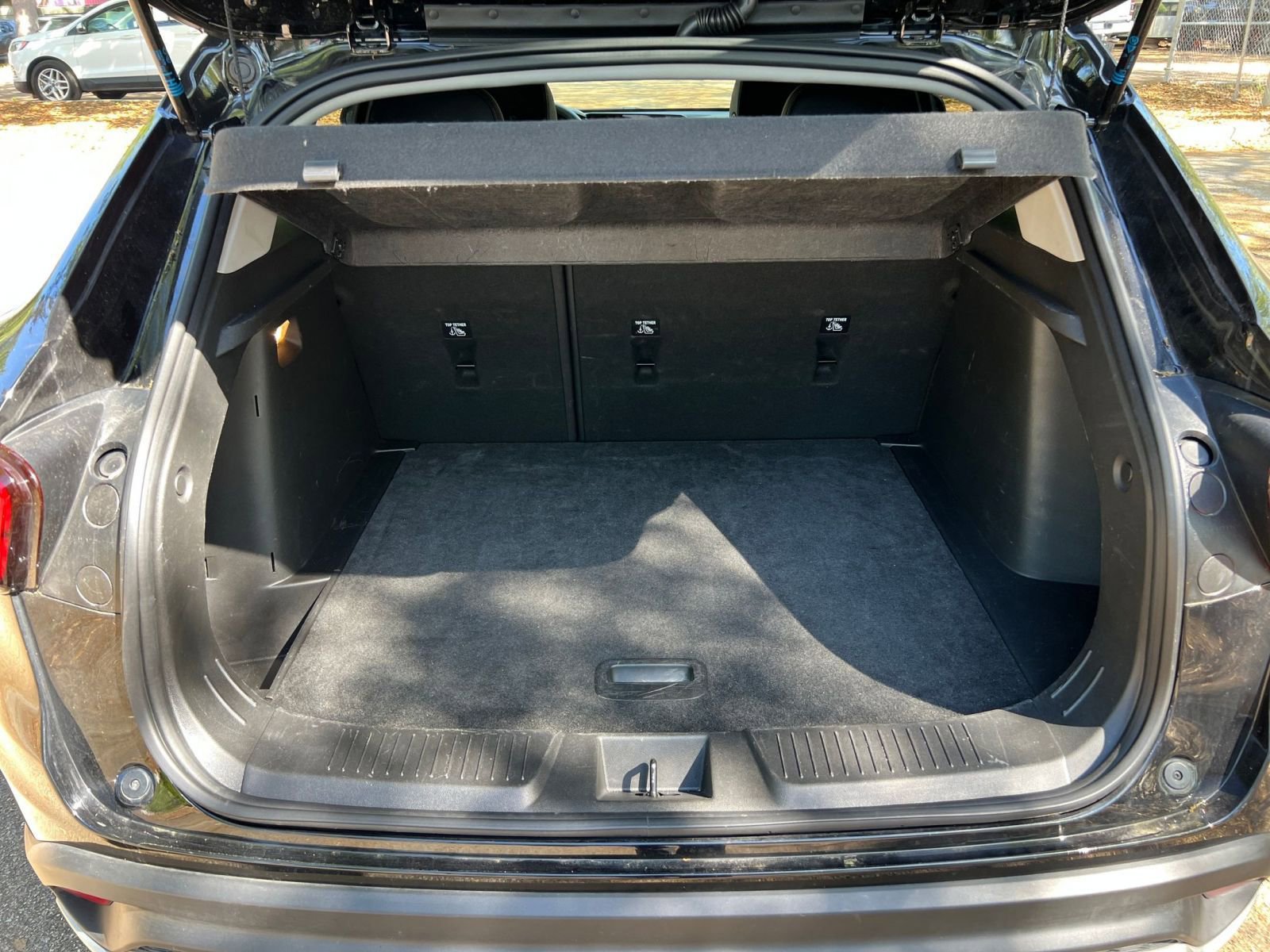 Thumbnail: 2025 Chevrolet Trax - 27