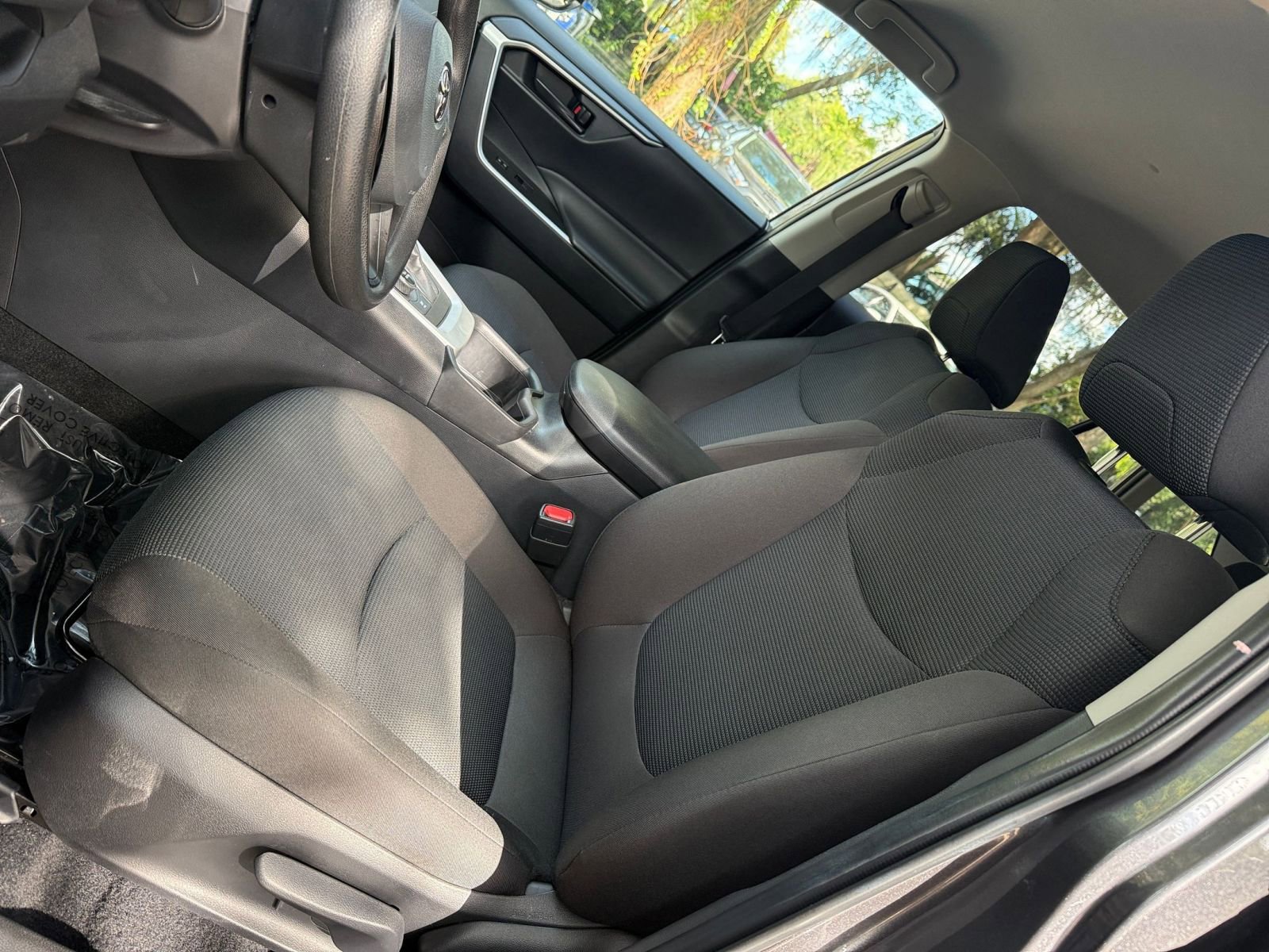 Thumbnail: 2025 Toyota RAV4 - 21