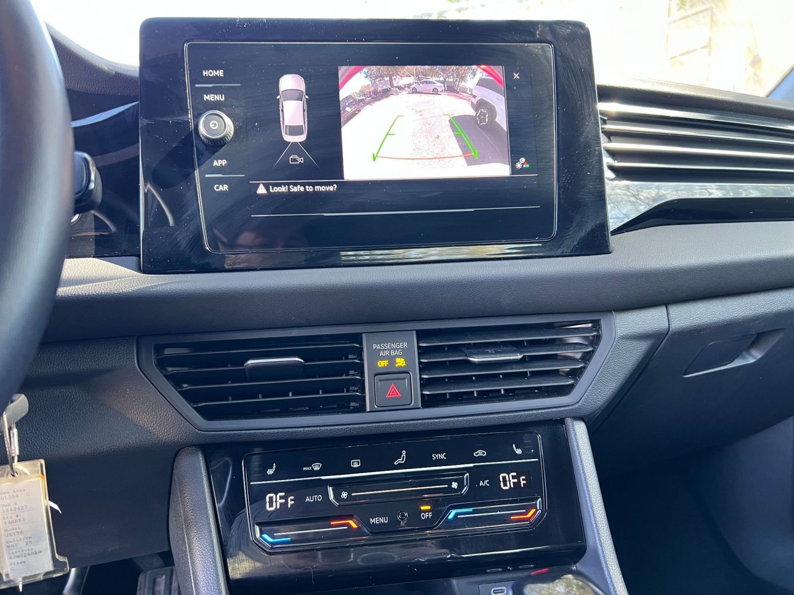 Thumbnail: 2025 Volkswagen Jetta - 17