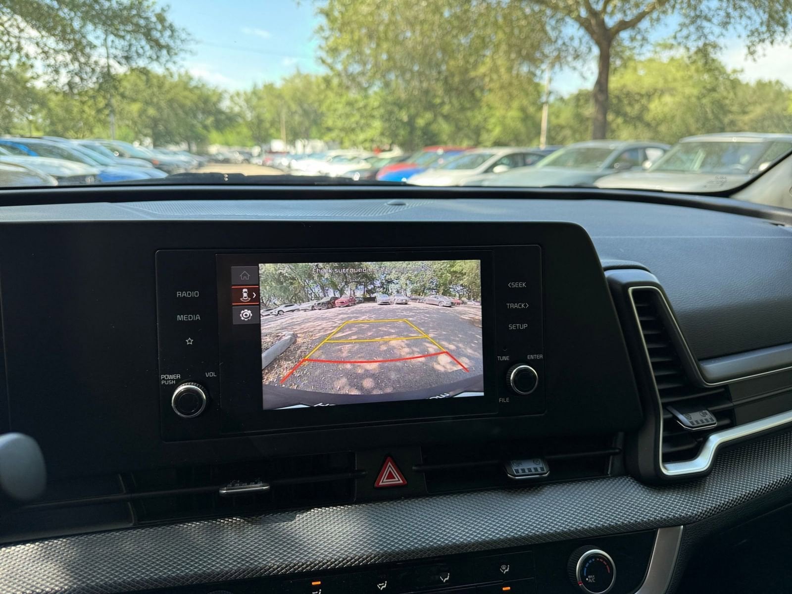Thumbnail: 2025 Kia Sportage - 18