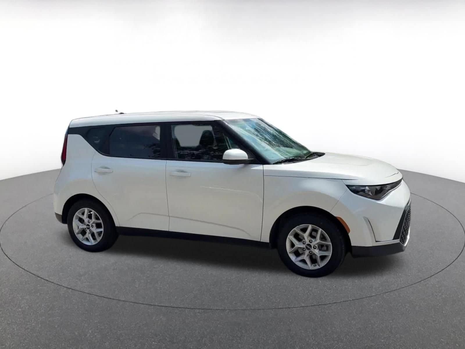 Thumbnail: 2025 Kia Soul - 2