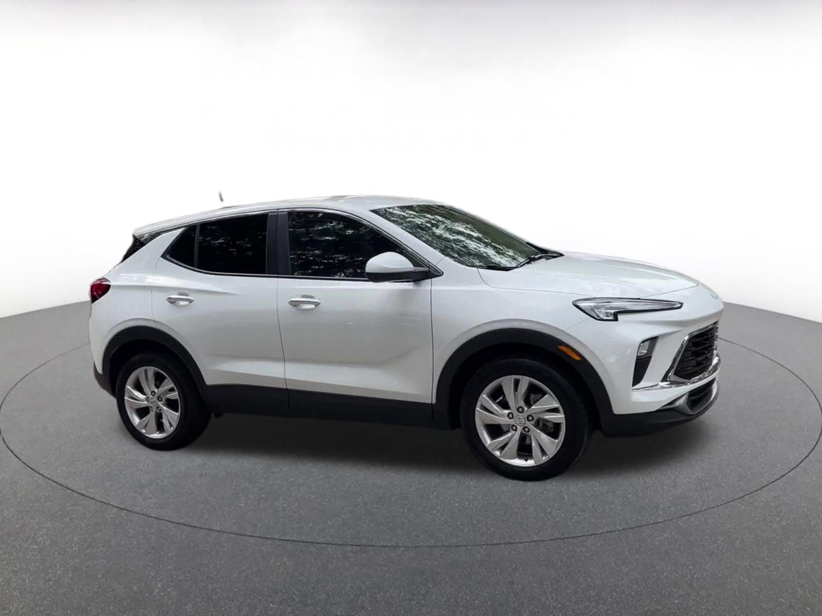 Thumbnail: 2025 Buick Encore GX - 2