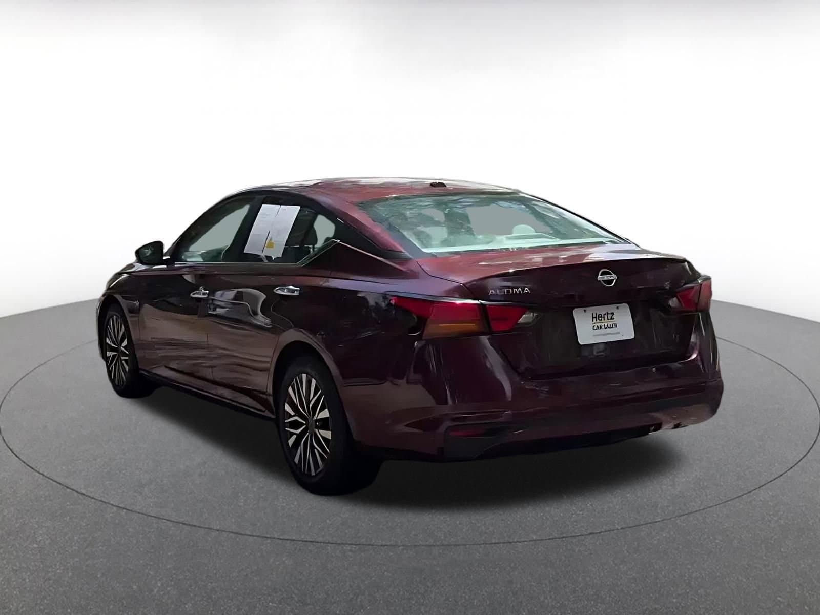 Thumbnail: 2025 Nissan Altima - 10