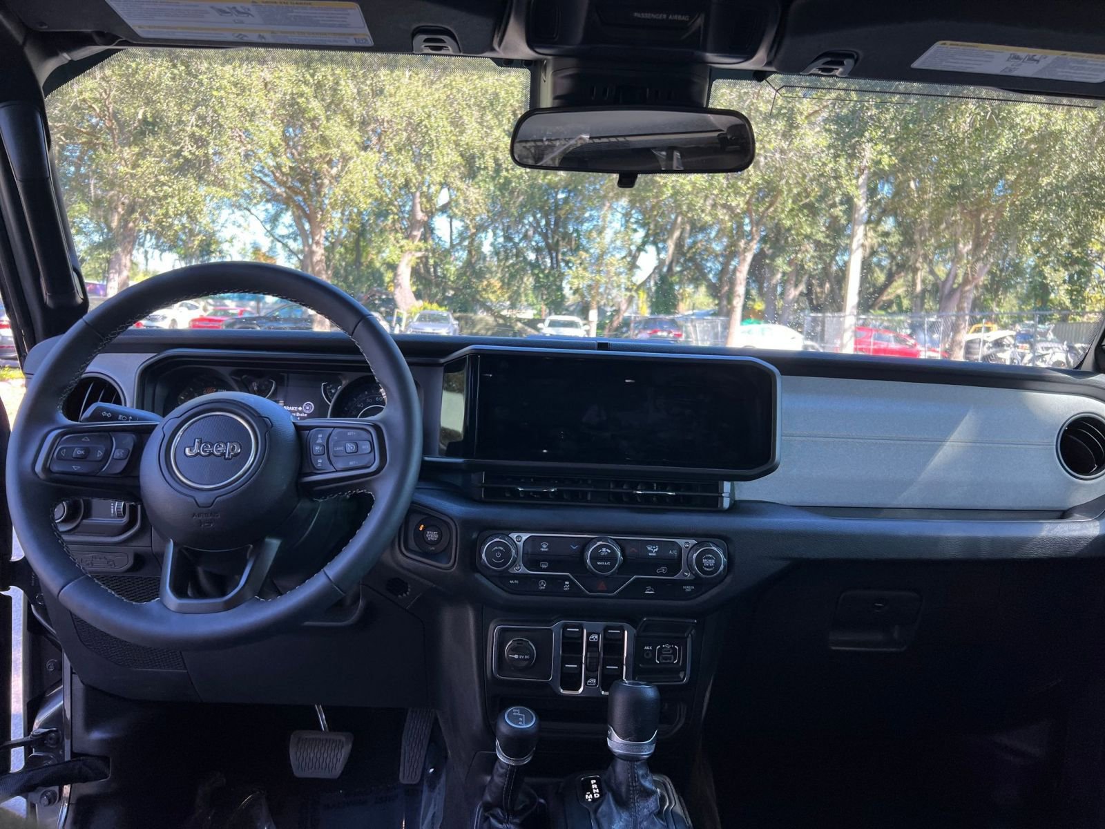 Thumbnail: 2025 Jeep Wrangler - 27