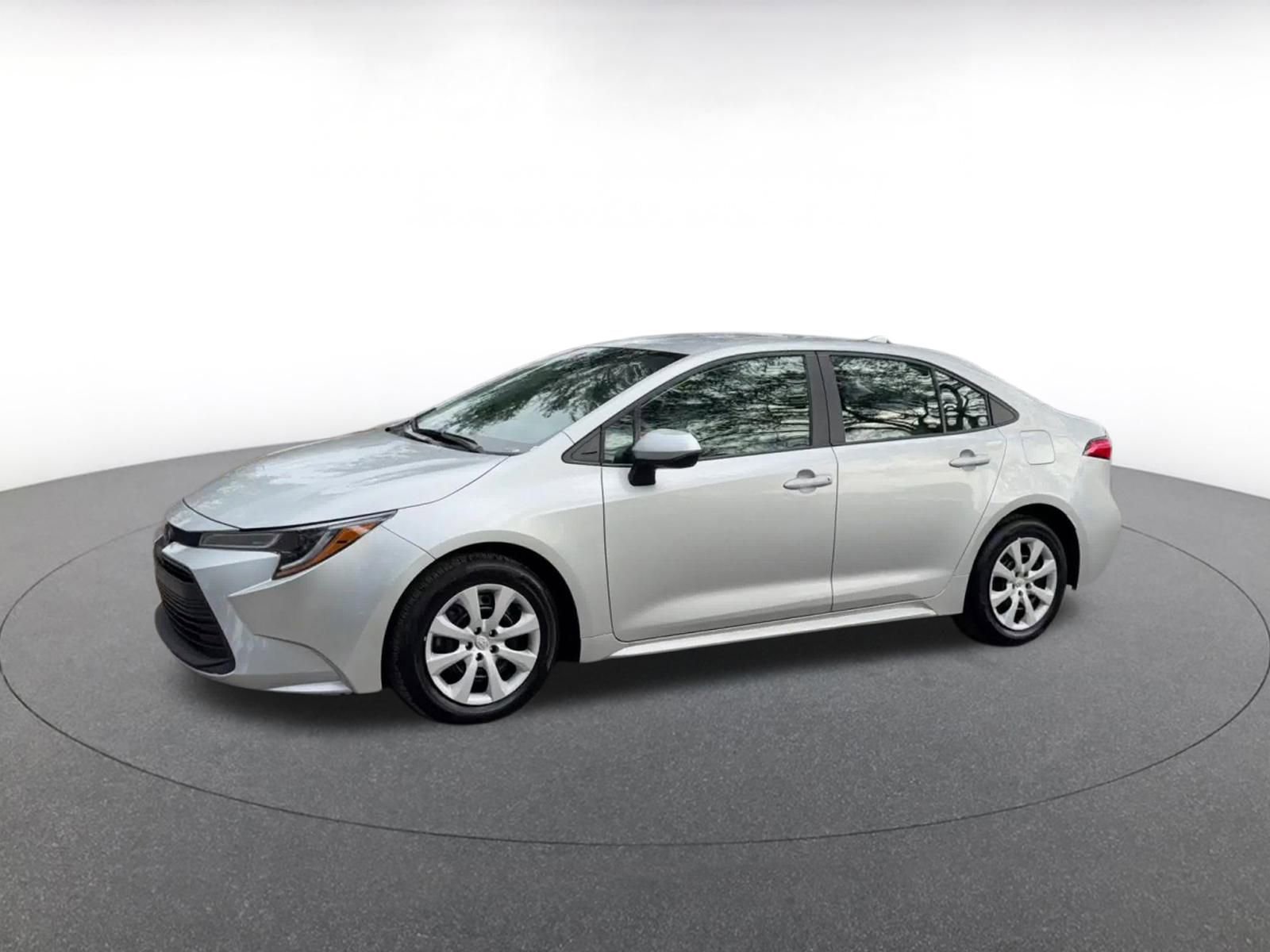 Thumbnail: 2025 Toyota Corolla - 8