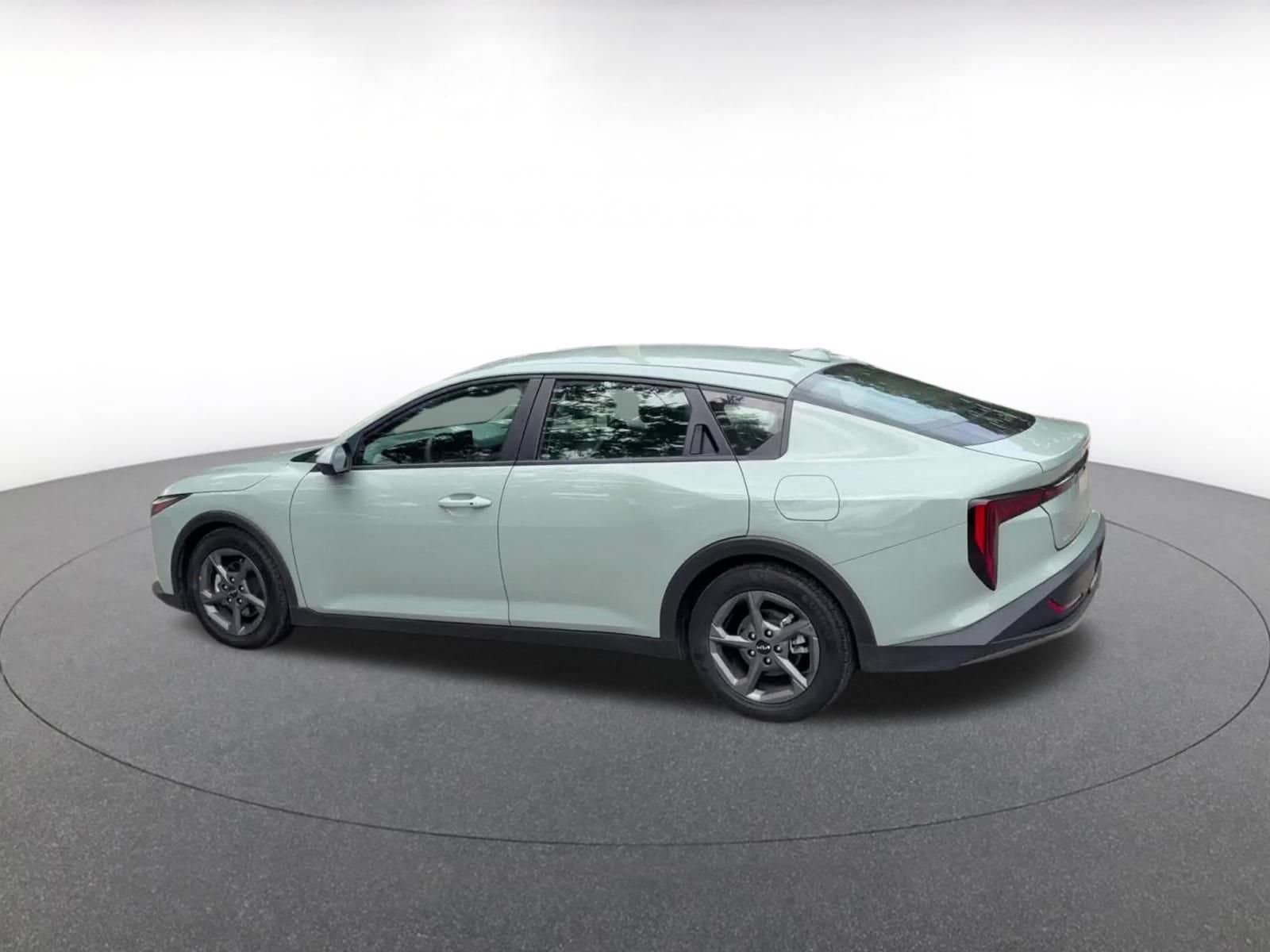 Thumbnail: 2025 Kia K4 - 10