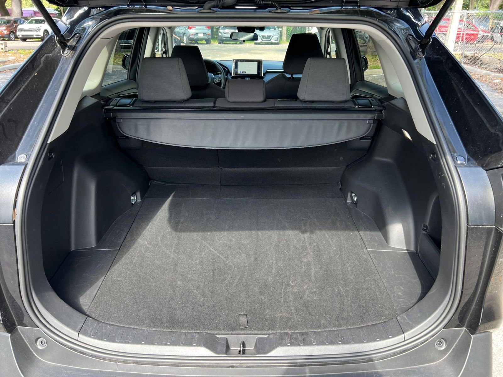 Thumbnail: 2025 Toyota RAV4 - 24