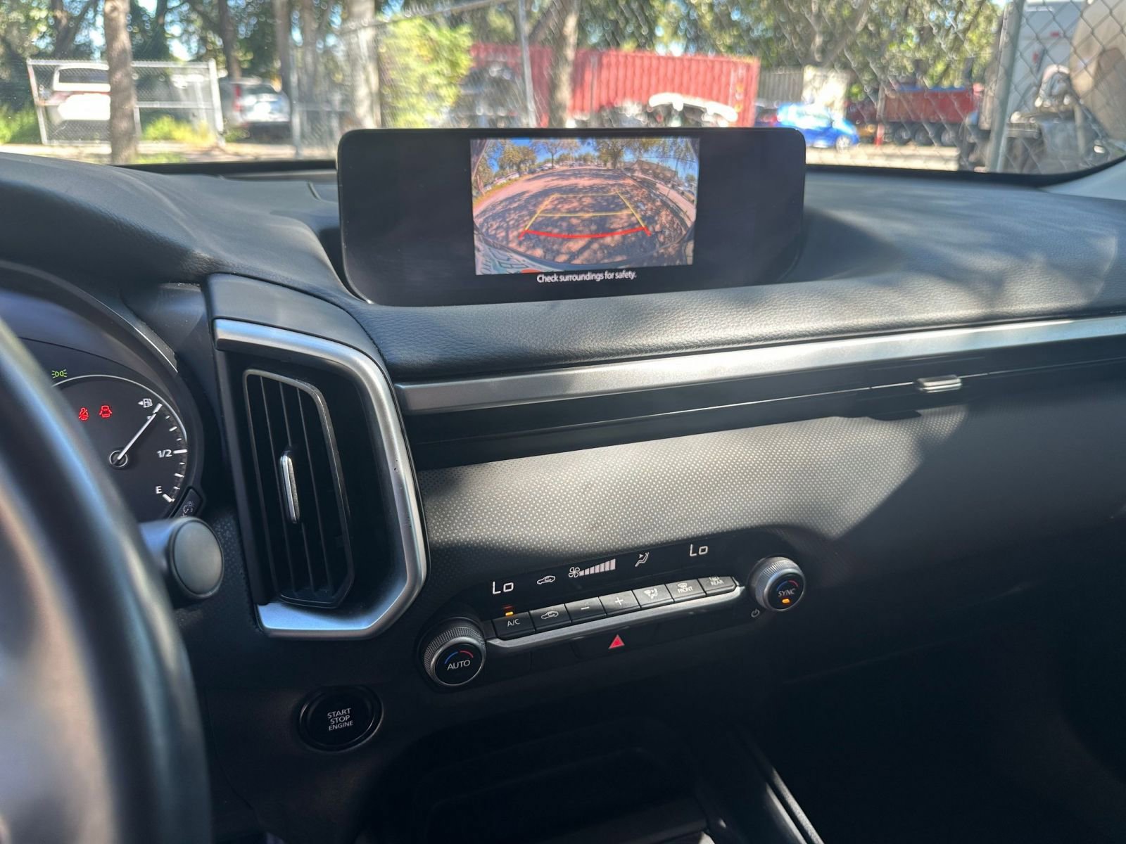 Thumbnail: 2025 Mazda CX-50 - 17