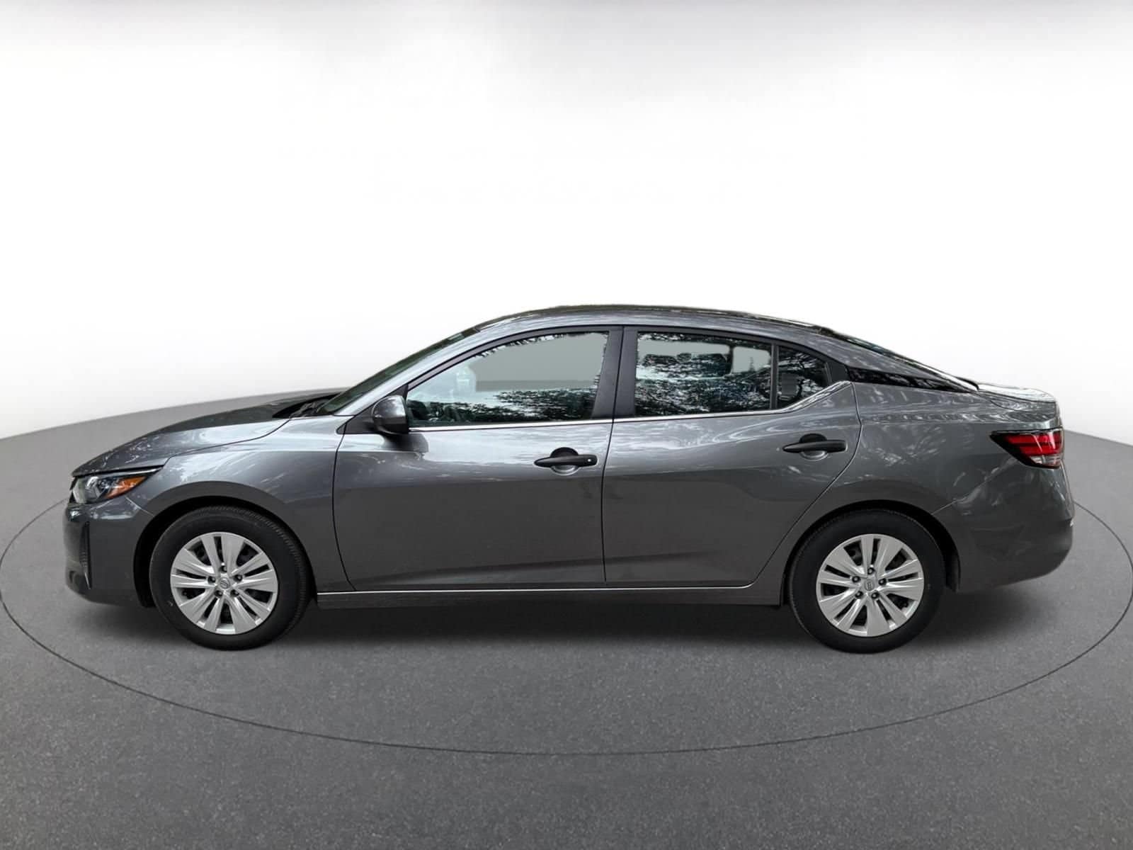 Thumbnail: 2025 Nissan Sentra - 8