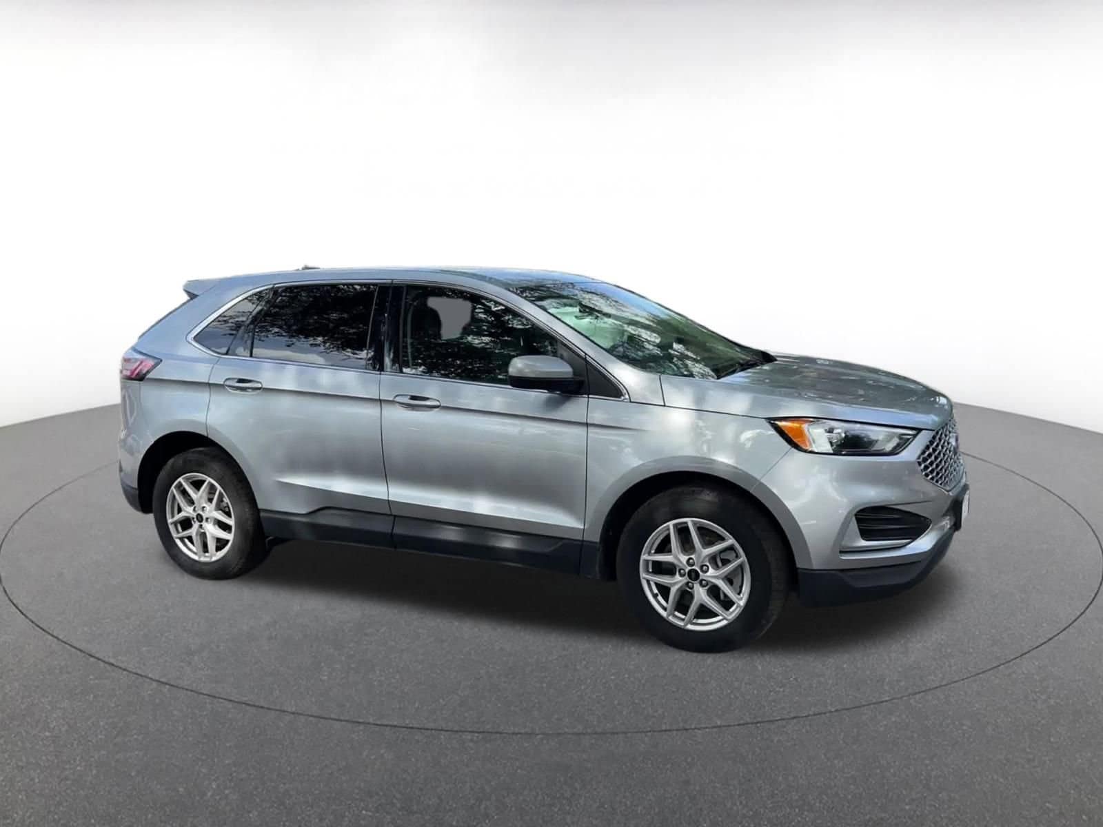 Thumbnail: 2024 Ford Edge - 2