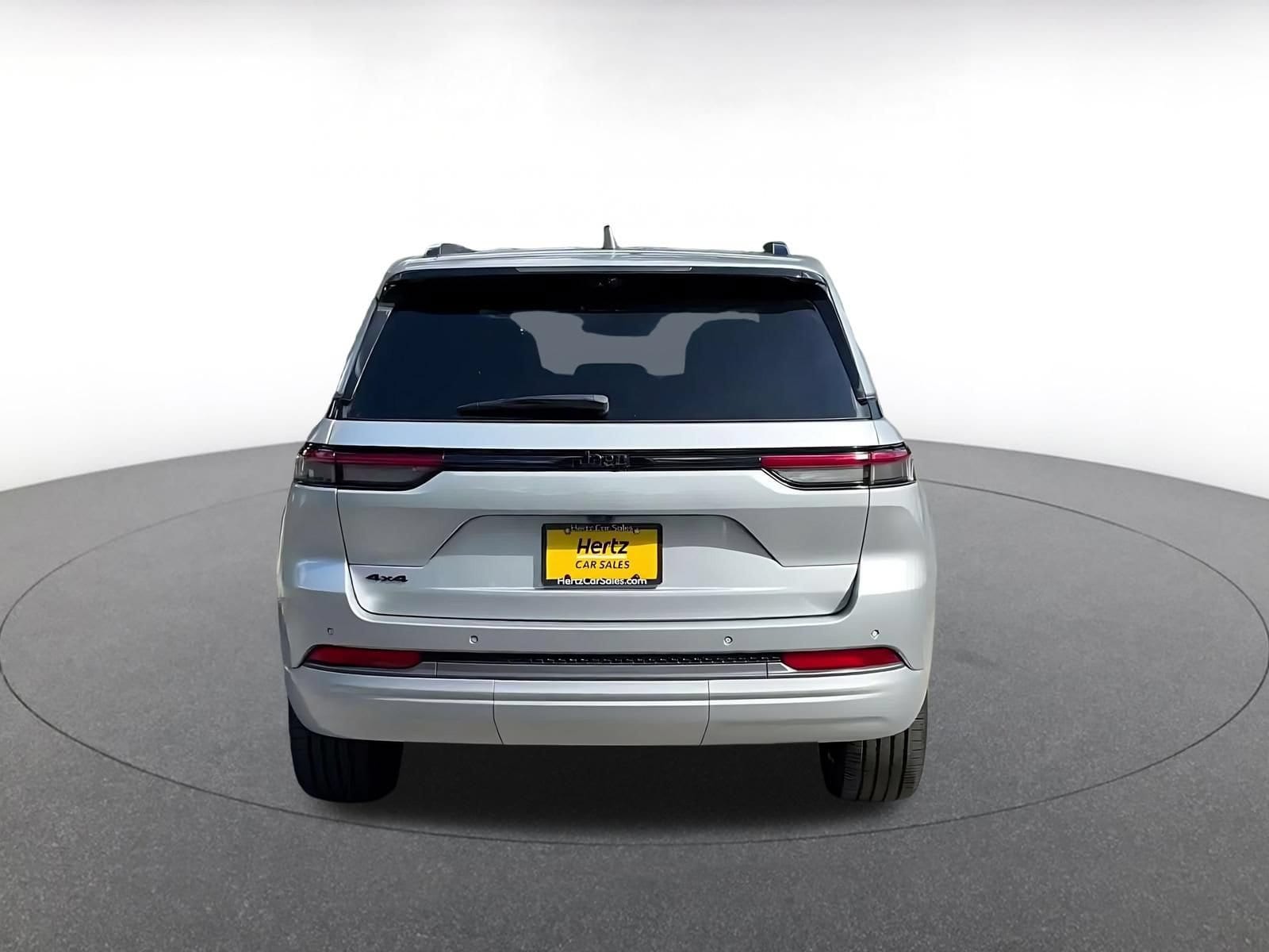 Thumbnail: 2026 Jeep Grand Cherokee - 12