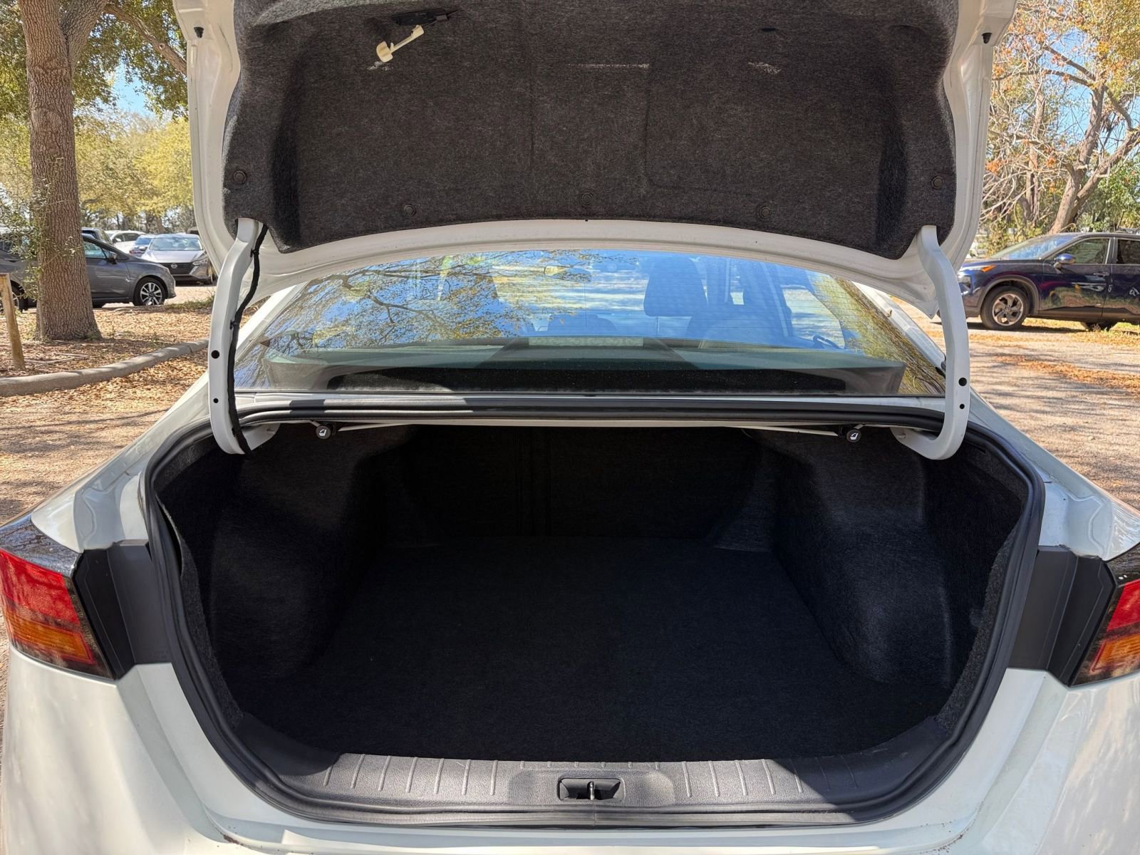 Thumbnail: 2025 Nissan Altima - 25