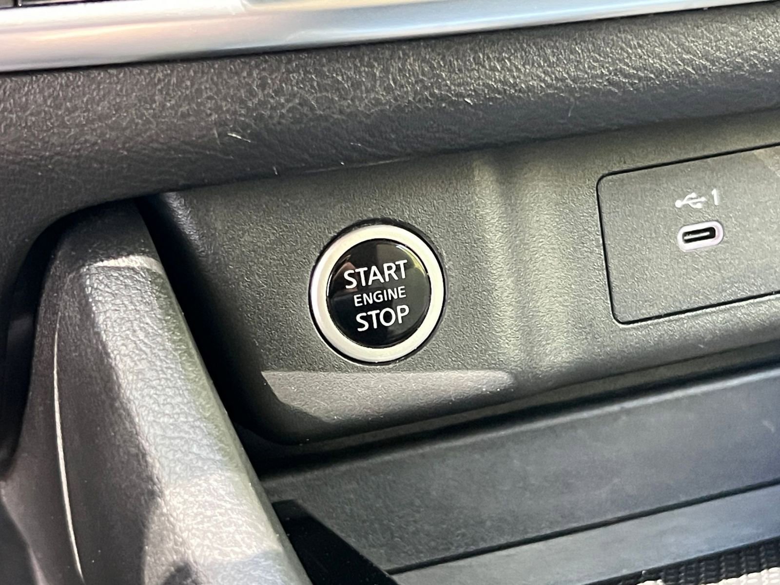 Thumbnail: 2023 Nissan Rogue - 20