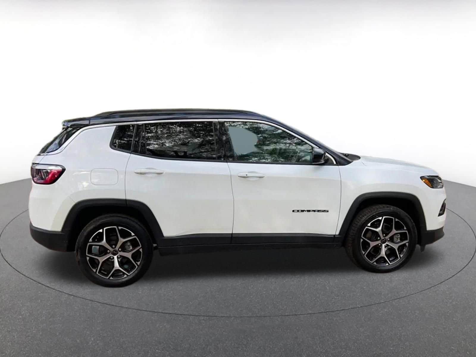 Thumbnail: 2025 Jeep Compass - 16