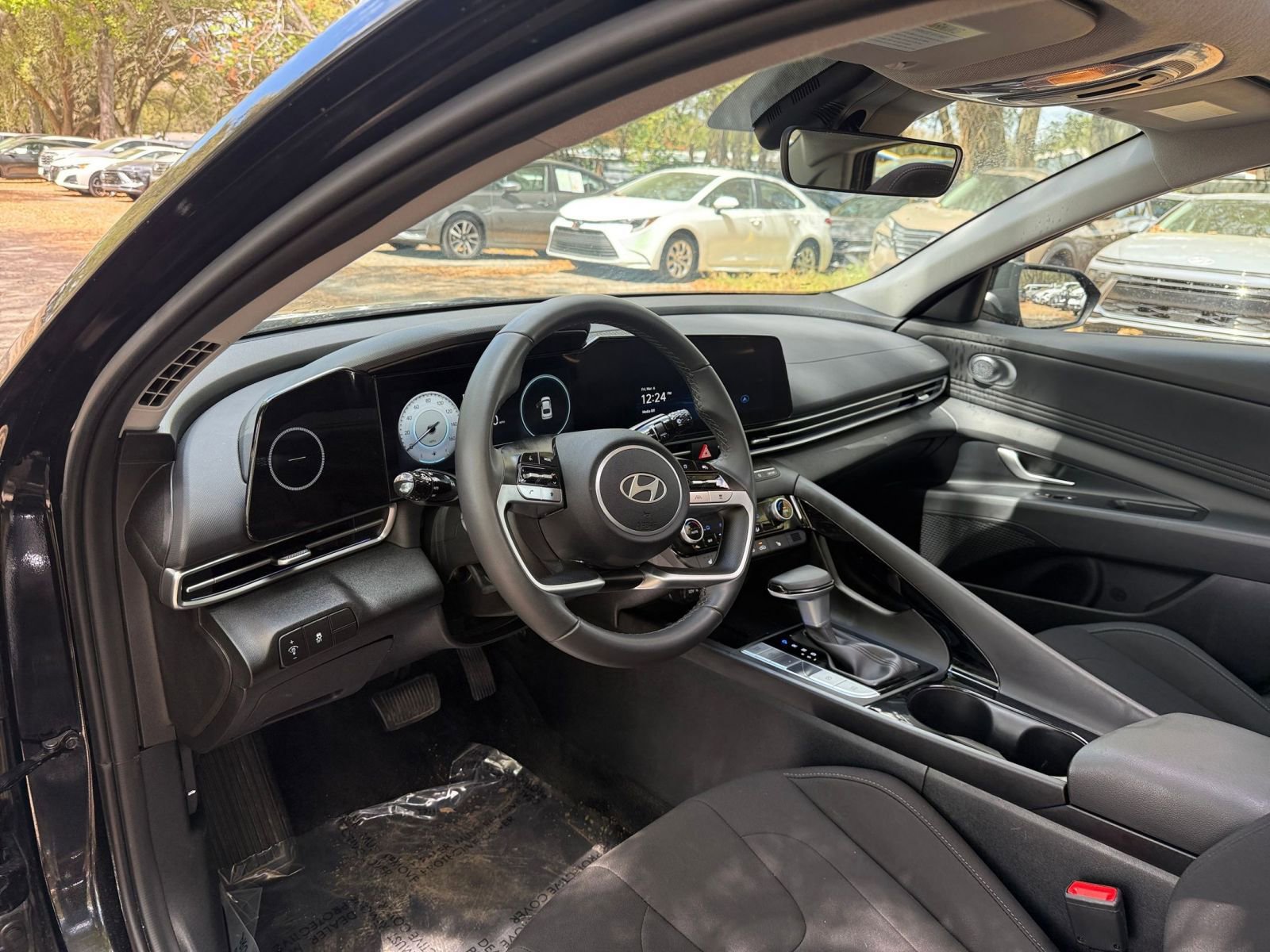 Thumbnail: 2025 Hyundai Elantra - 31