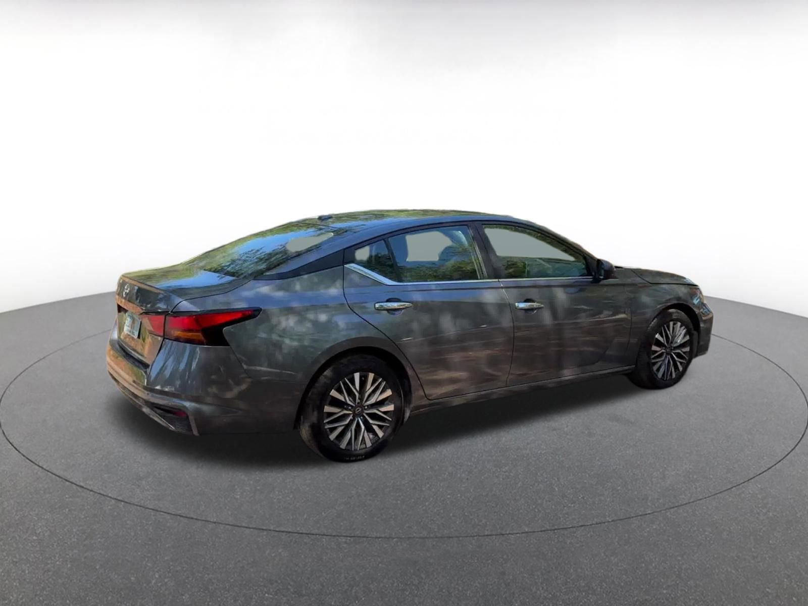 Thumbnail: 2025 Nissan Altima - 15