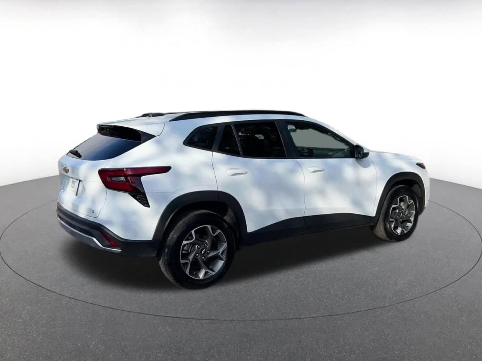 Thumbnail: 2025 Chevrolet Trax - 15