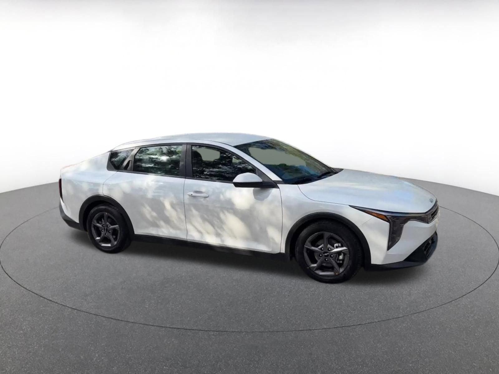 Thumbnail: 2025 Kia K4 - 2