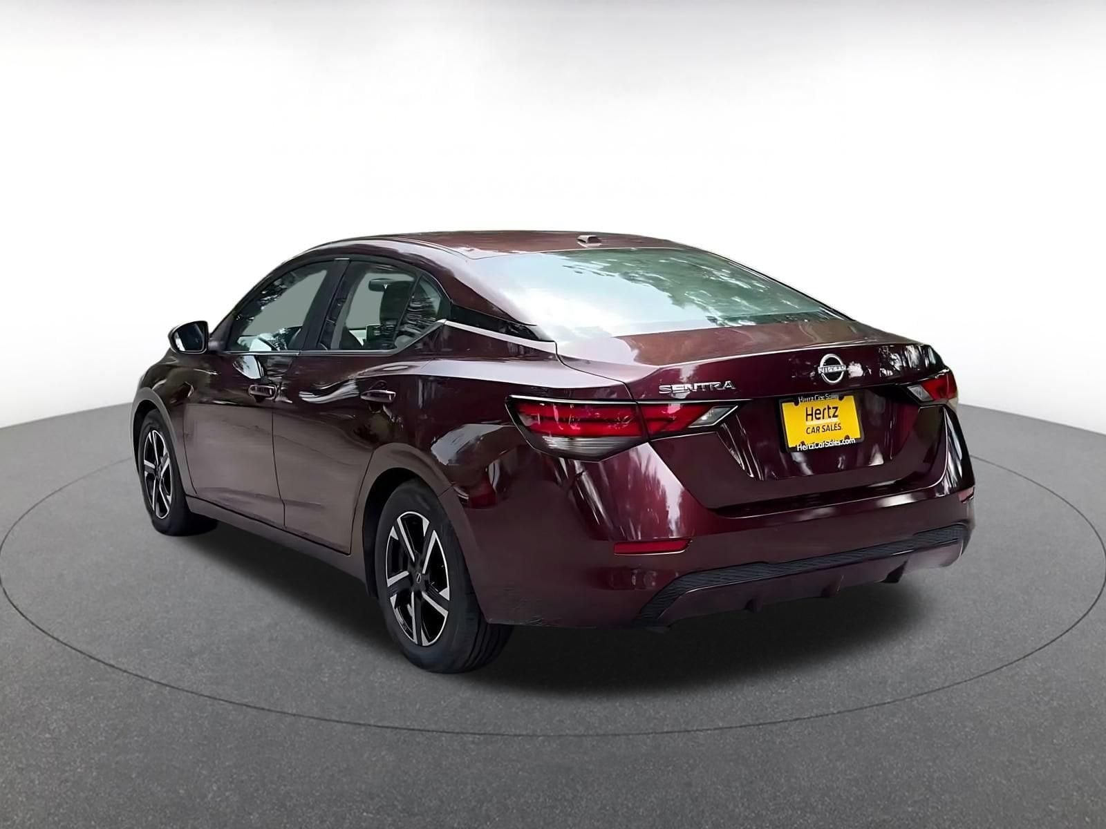 Thumbnail: 2025 Nissan Sentra - 10