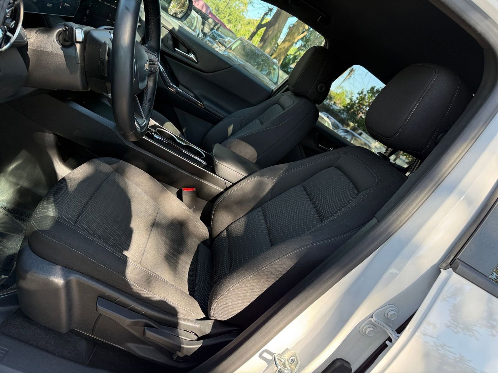 Thumbnail: 2025 Chevrolet Equinox - 21