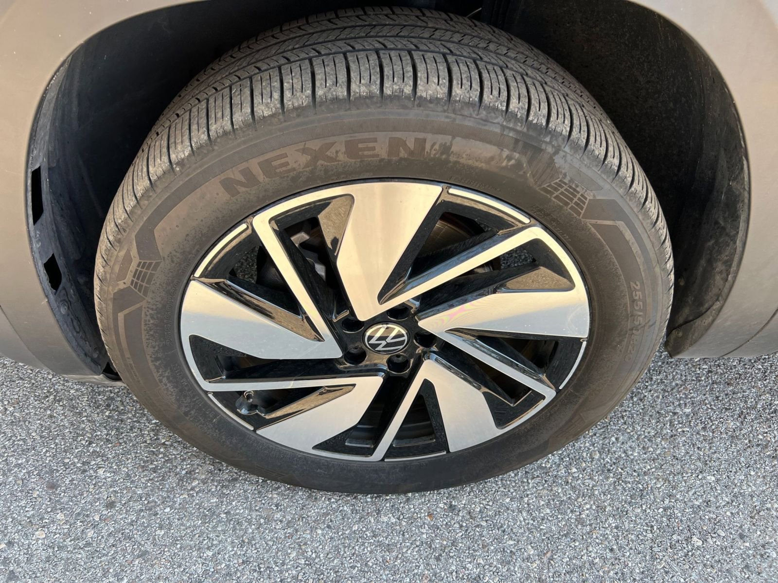 Thumbnail: 2025 Volkswagen Atlas - 23