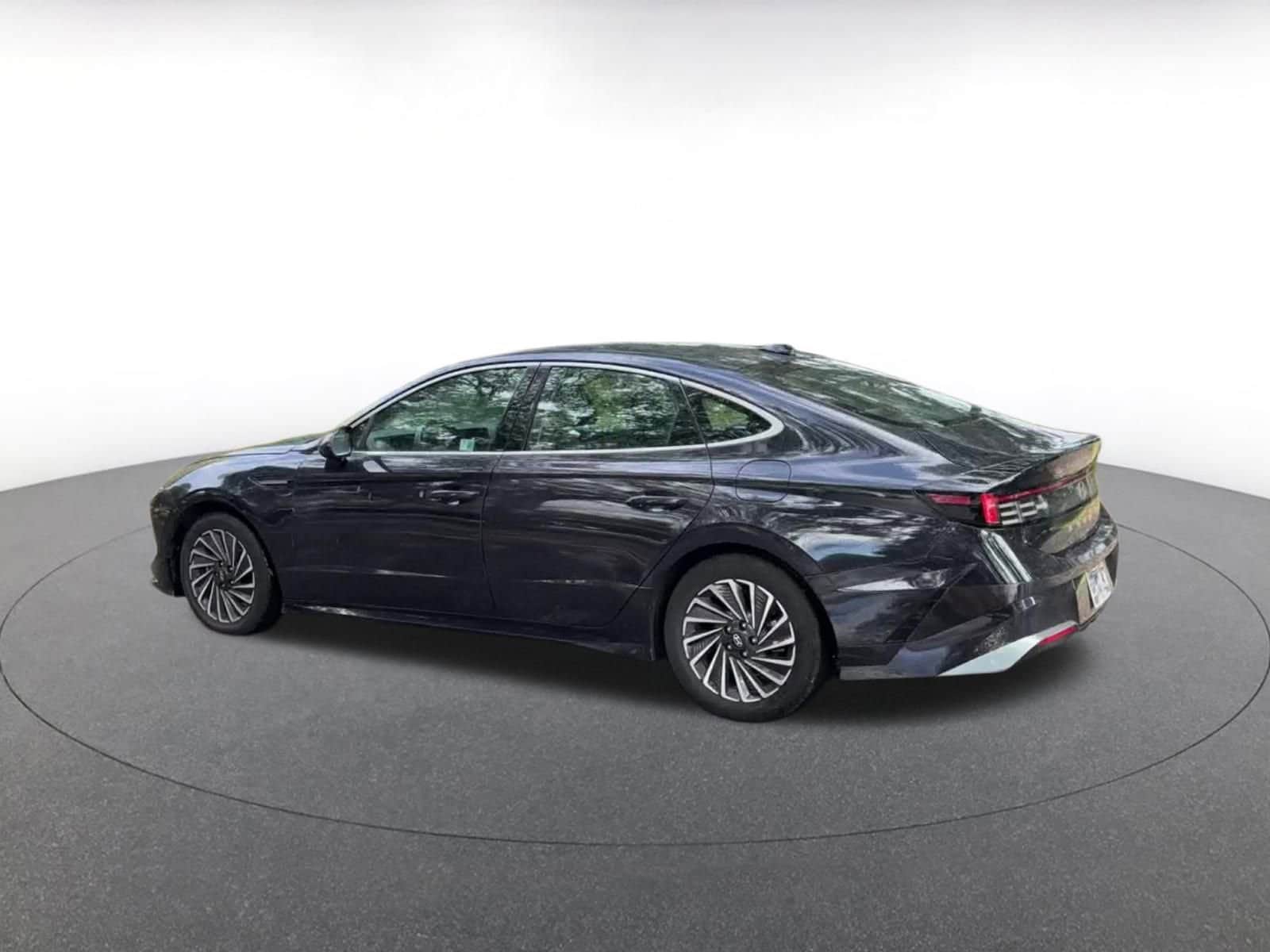 Thumbnail: 2024 Hyundai Sonata - 10