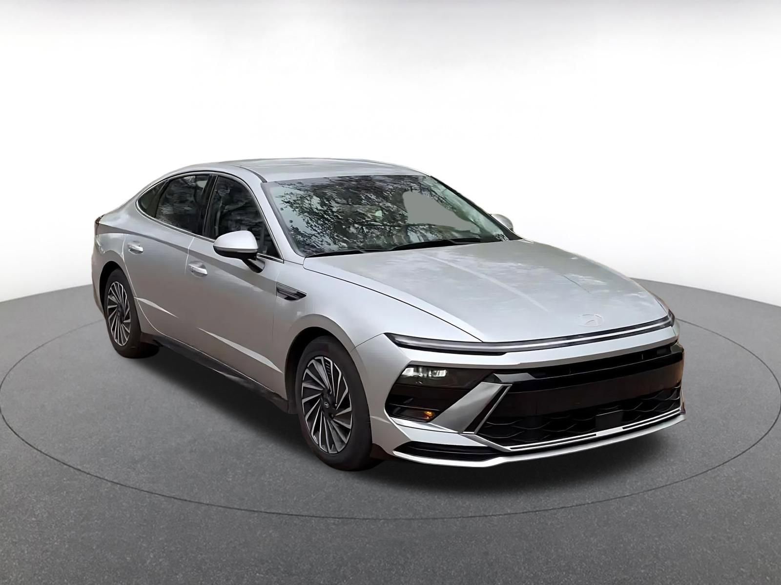 Thumbnail: 2025 Hyundai Sonata - 3